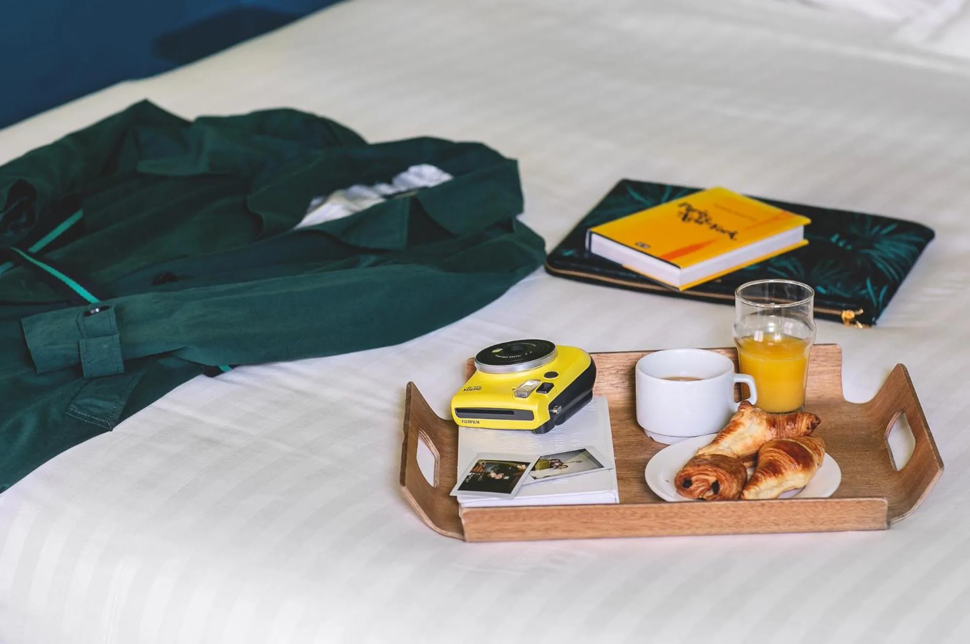 Decorative detail, Bed in Hôtel Crayon