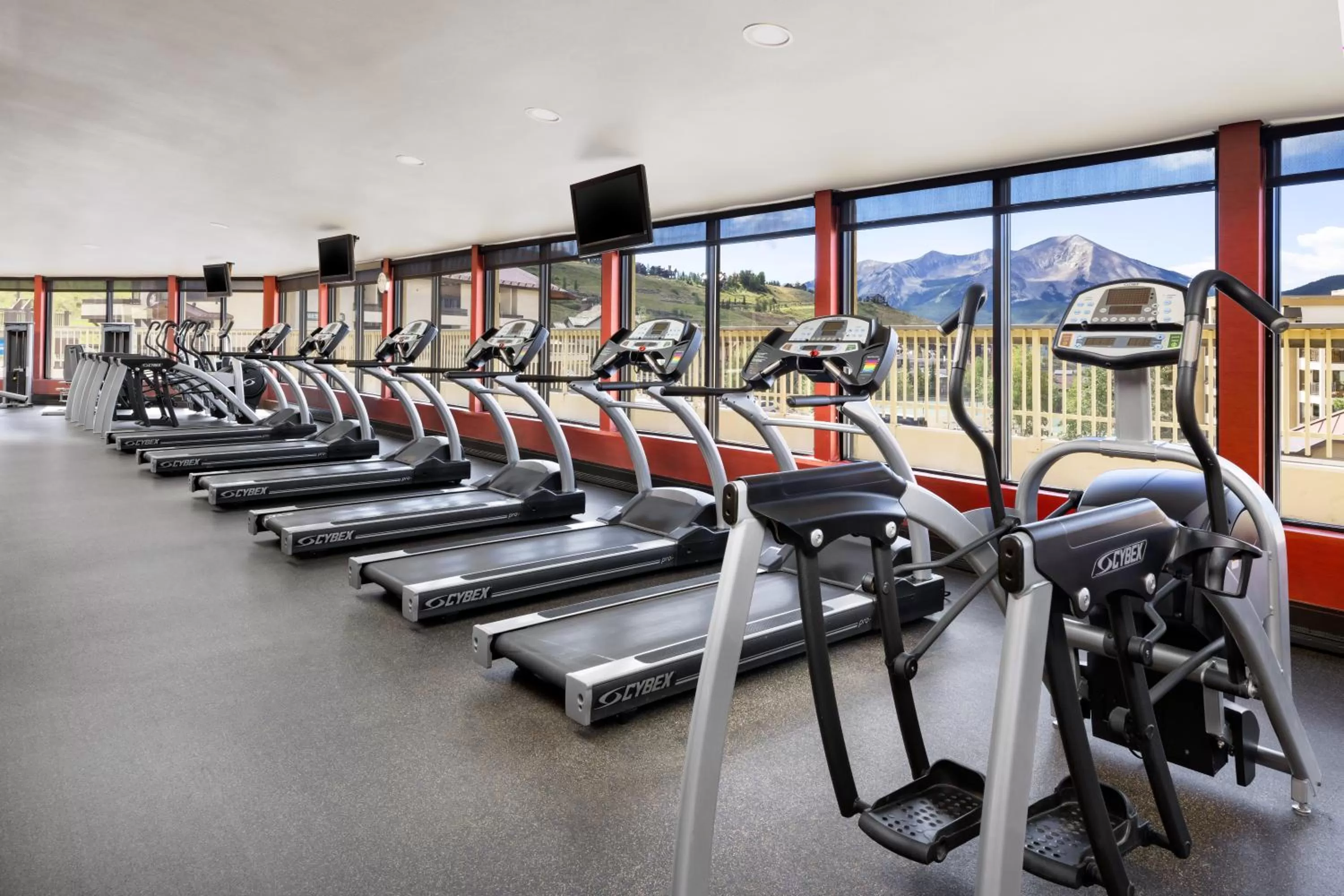 Fitness centre/facilities in Elevation Hotel & Spa