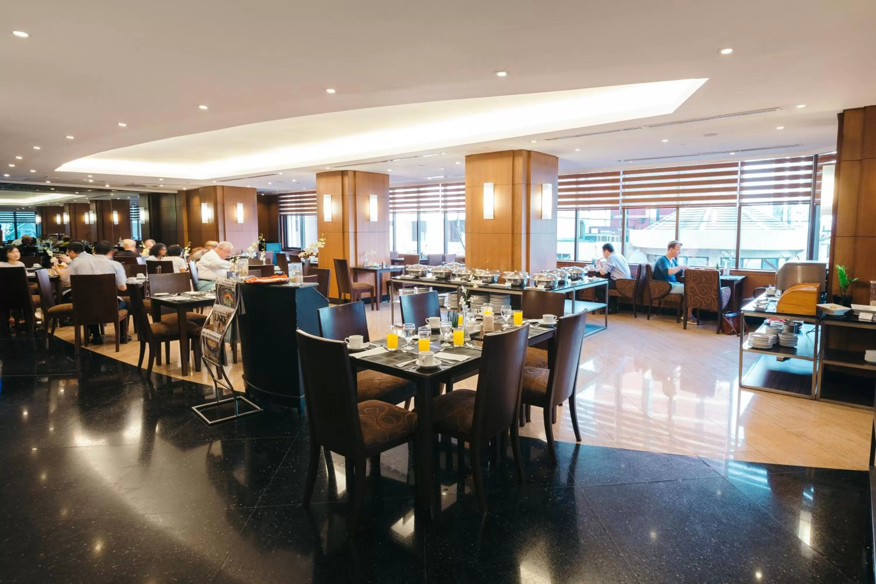 Restaurant/places to eat in City Garden Hotel Makati