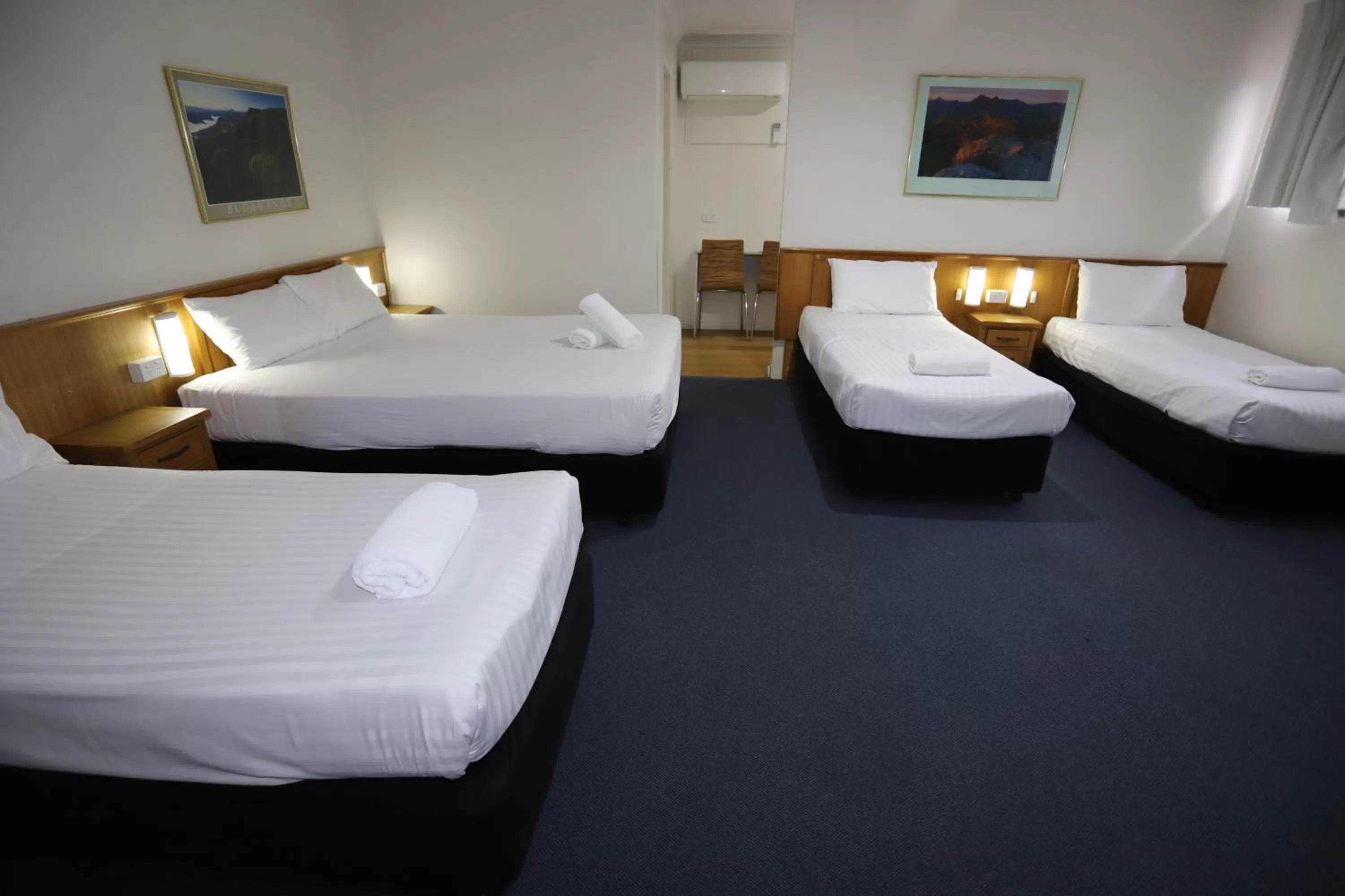 Bed in Reign Inn Newcastle