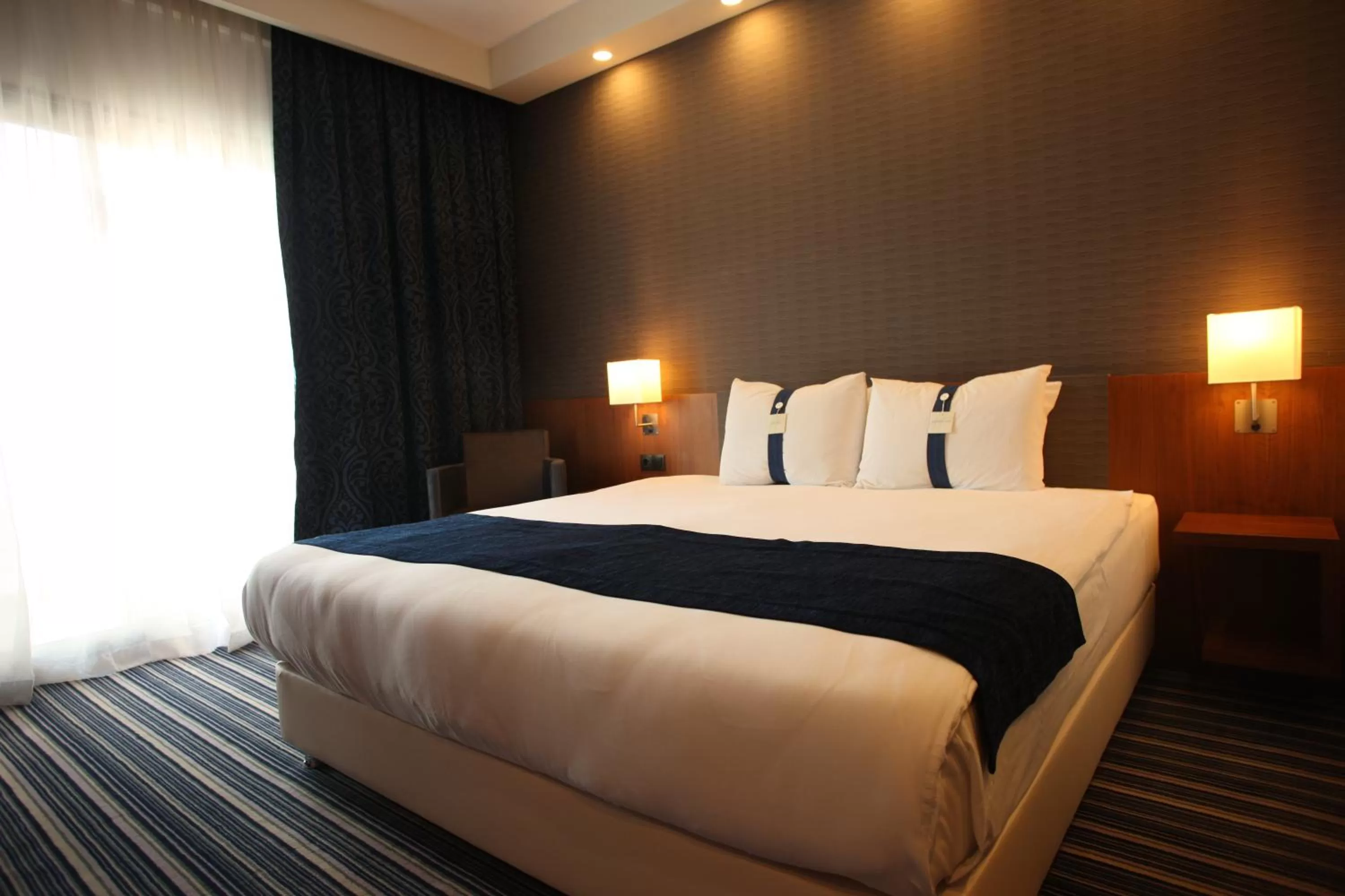 Photo of the whole room, Bed in Holiday Inn Express Manisa-West by IHG