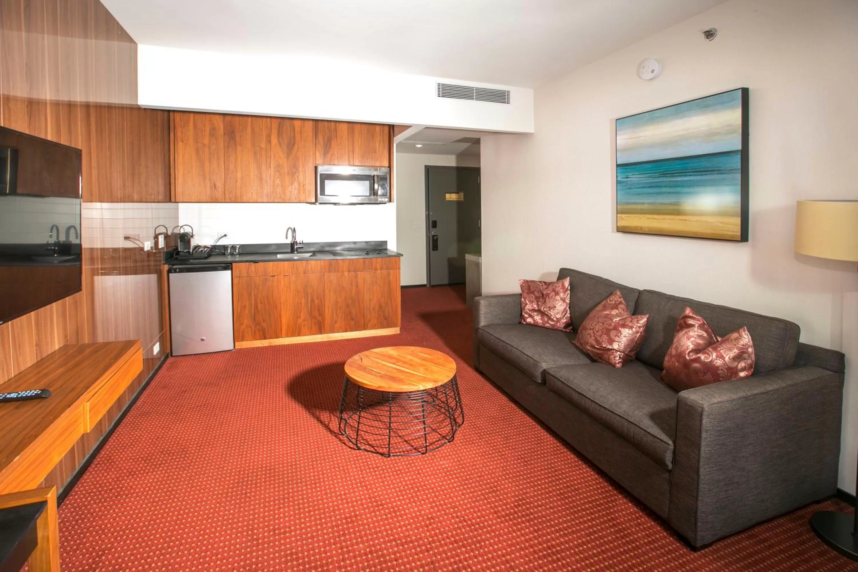 Kitchen or kitchenette in The Parc Hotel