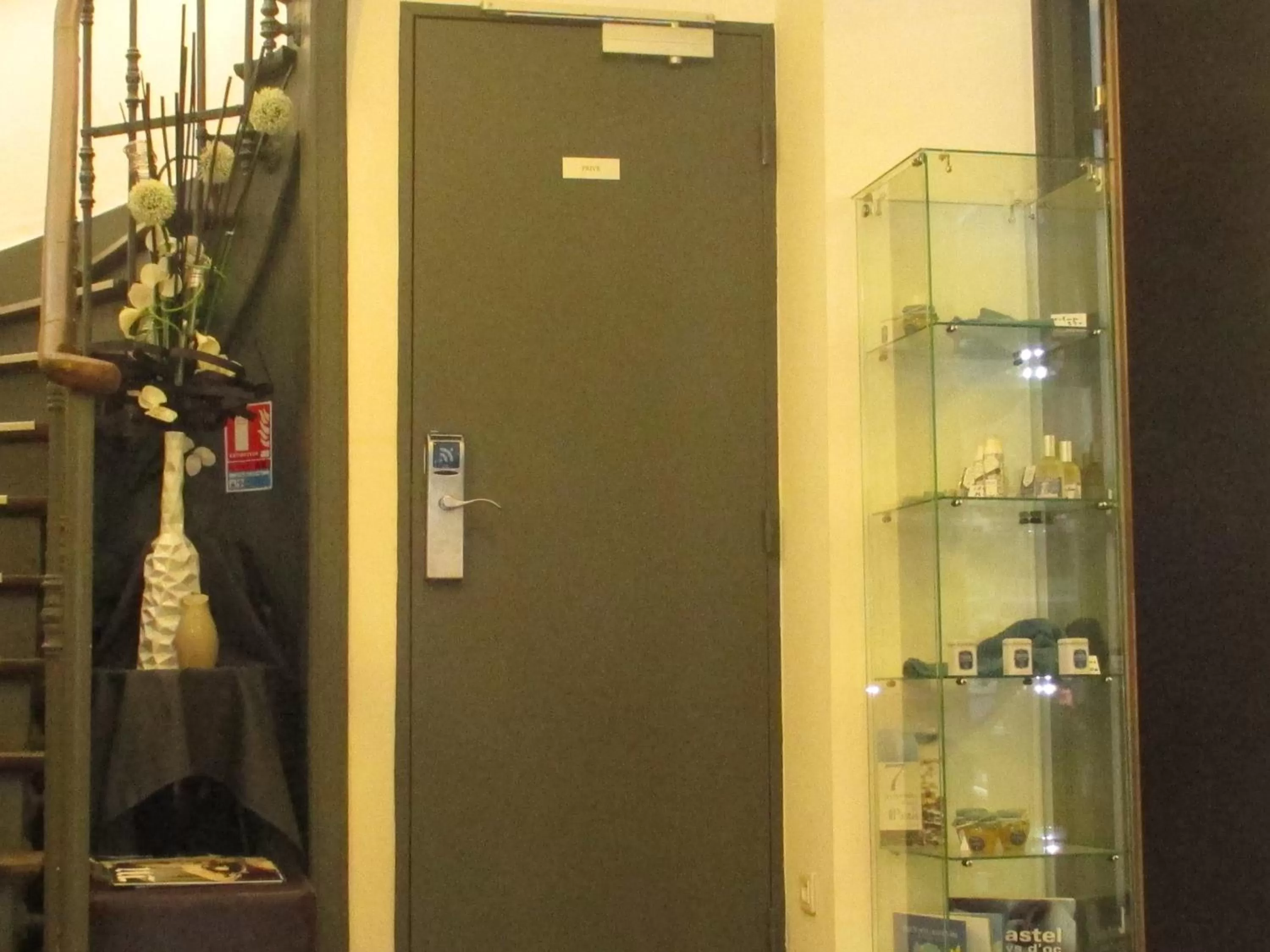 Lobby or reception in Hôtel le Pastel