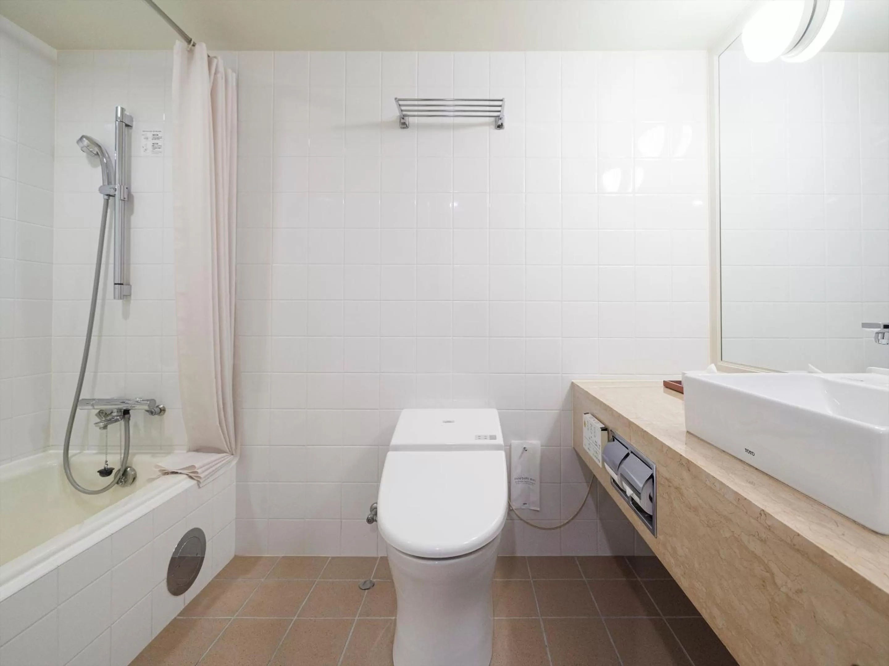 Shower in JR Kyushu Hotel Blossom Fukuoka