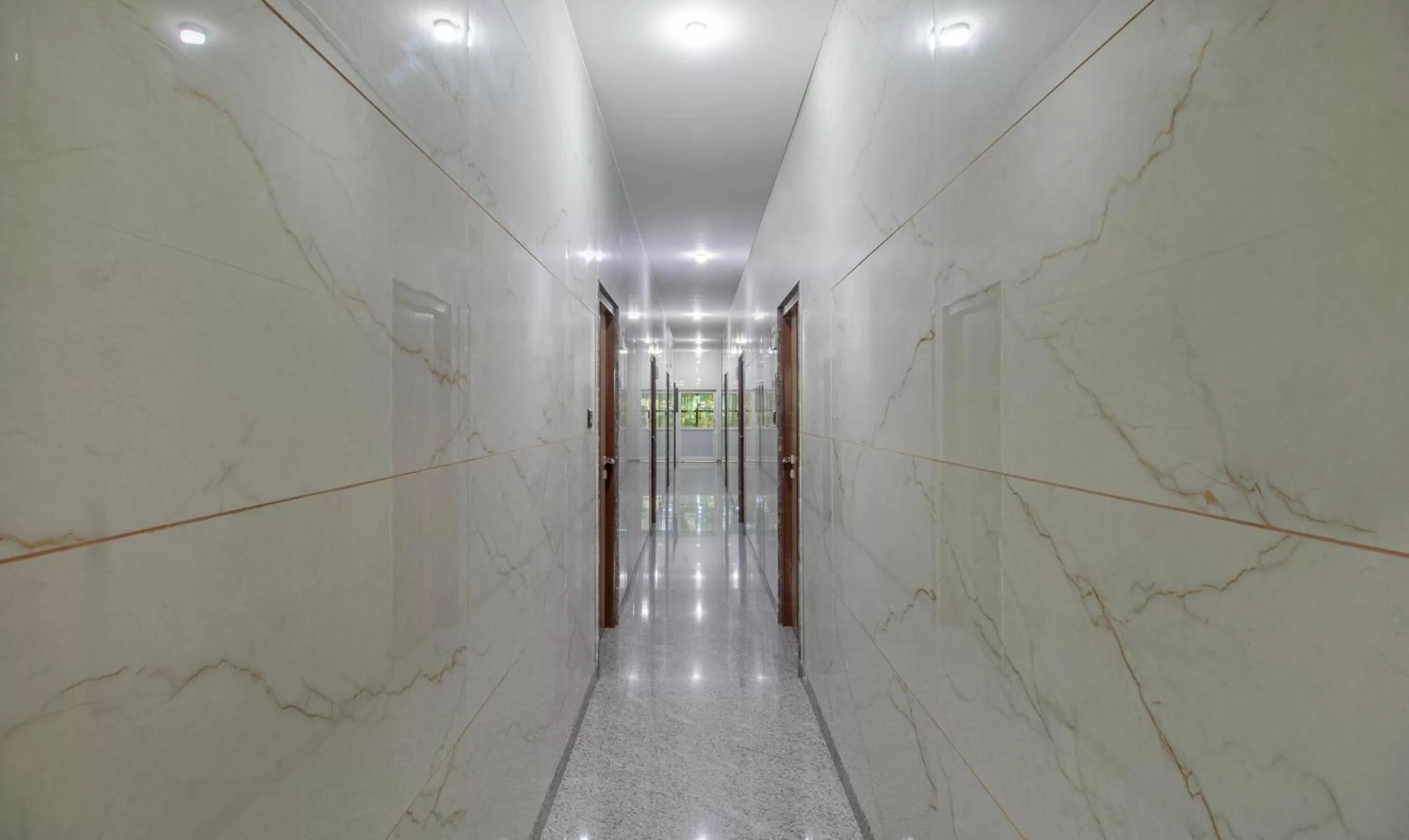 Lobby or reception in Treebo Pranav Park