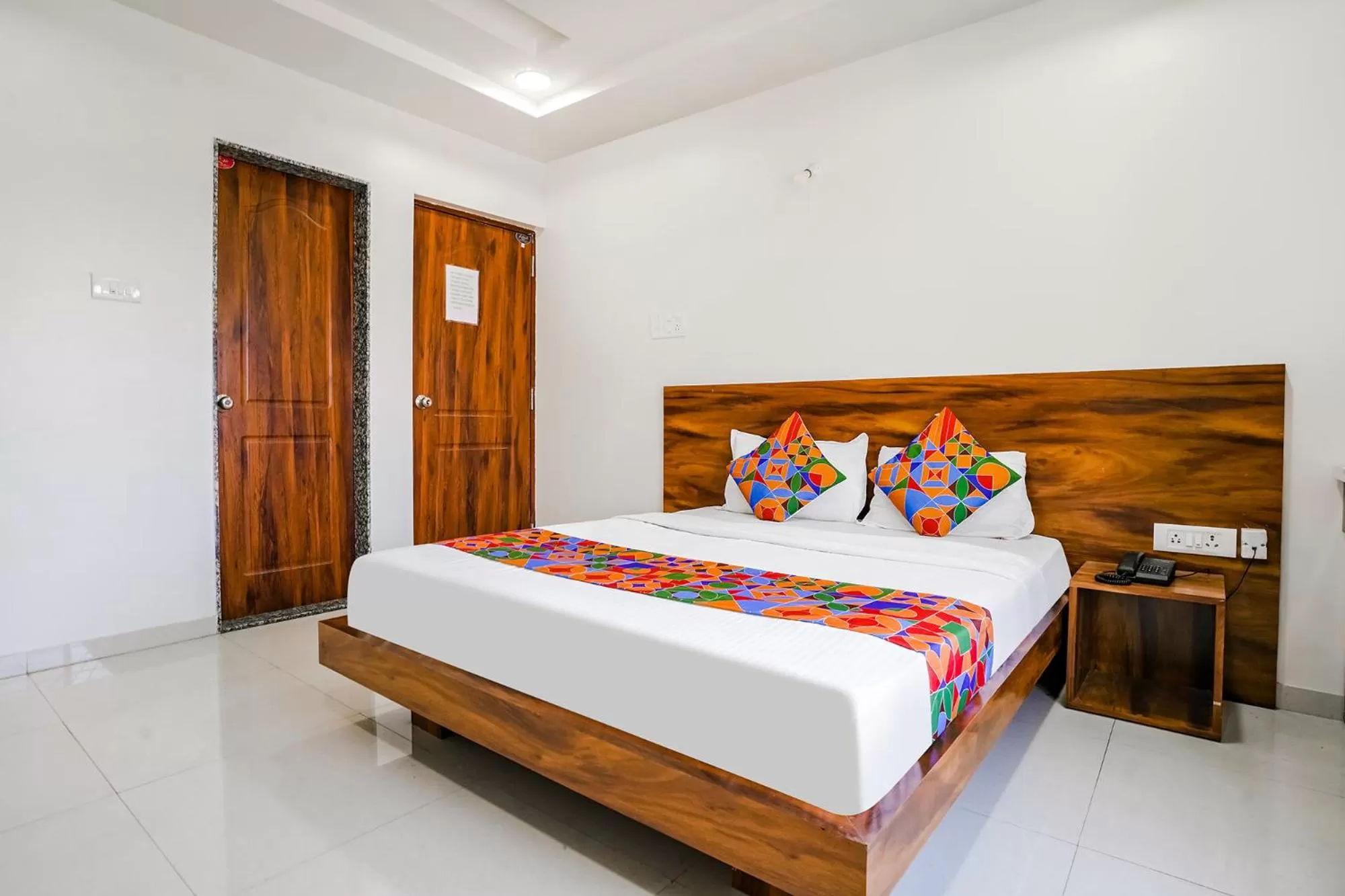 Photo of the whole room, Bed in FabHotel Omkar Executive