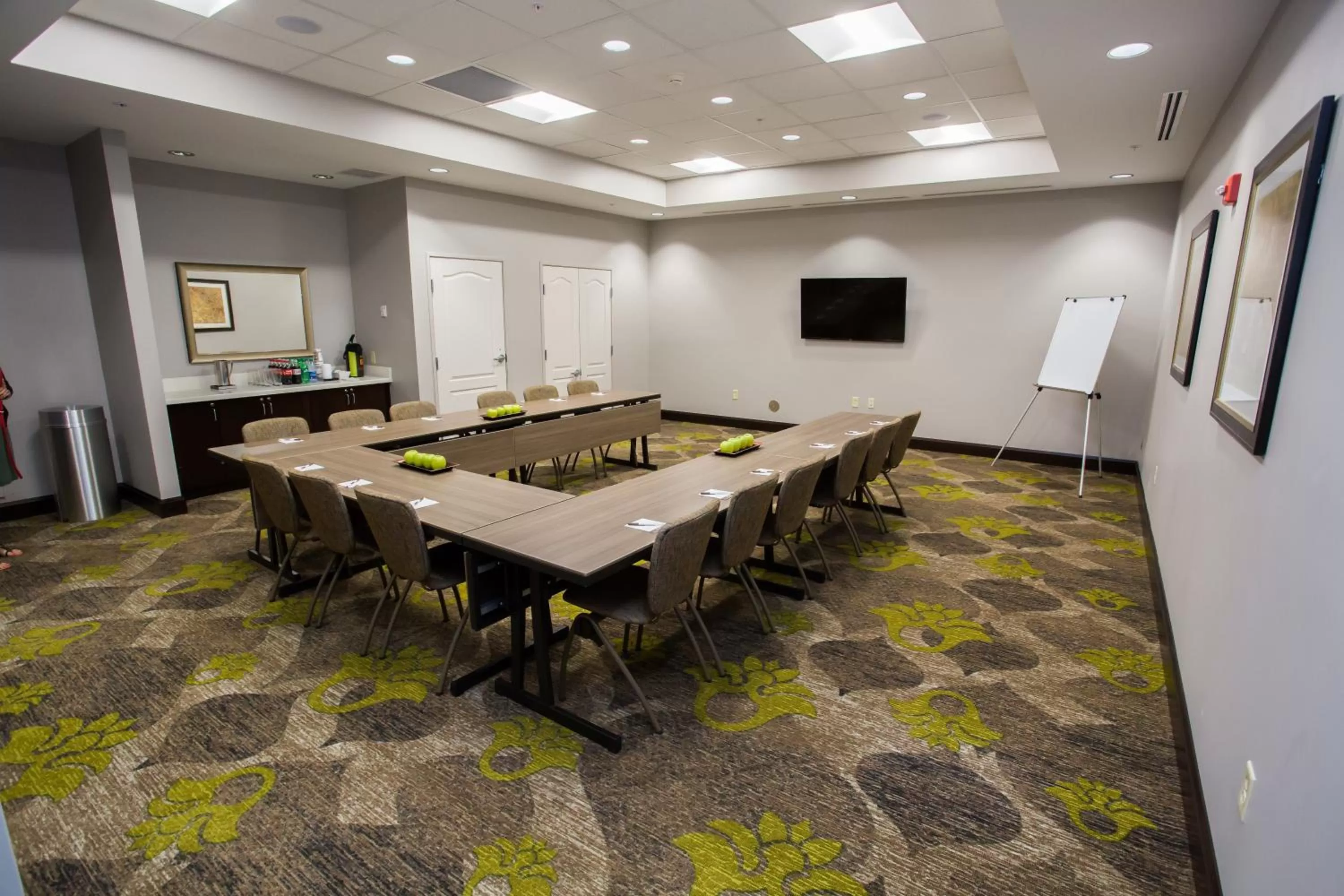 Meeting/conference room in Staybridge Suites Miamisburg by IHG