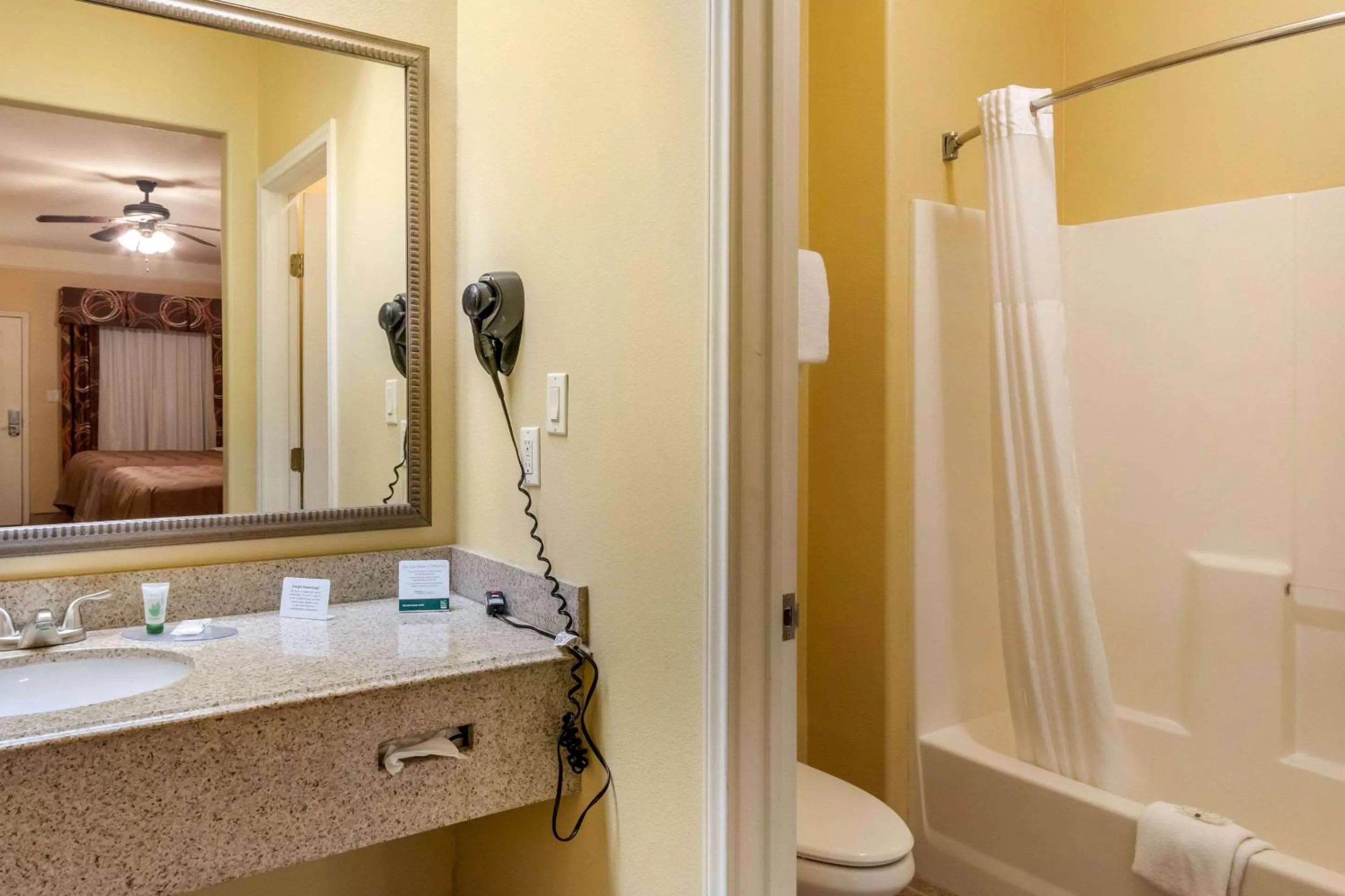 Quality Inn & Suites at The Outlets Mercedes-Weslaco
