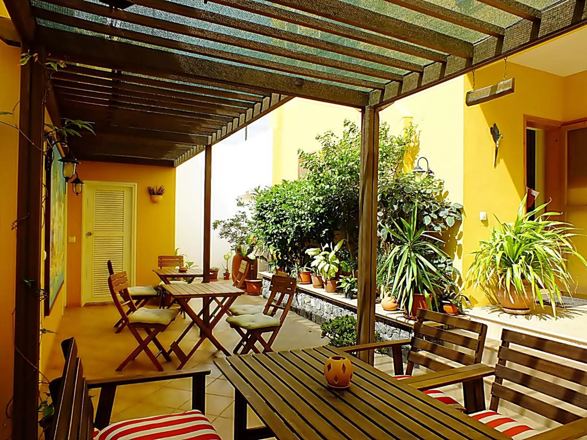 Garden in Kira's Boutique Hotel