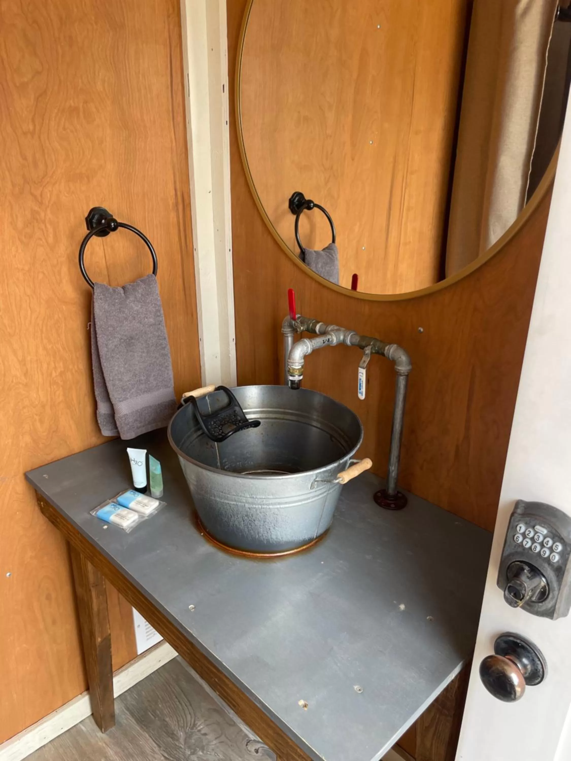 Bathroom in Blue Mountain Domes - The WOW Experience