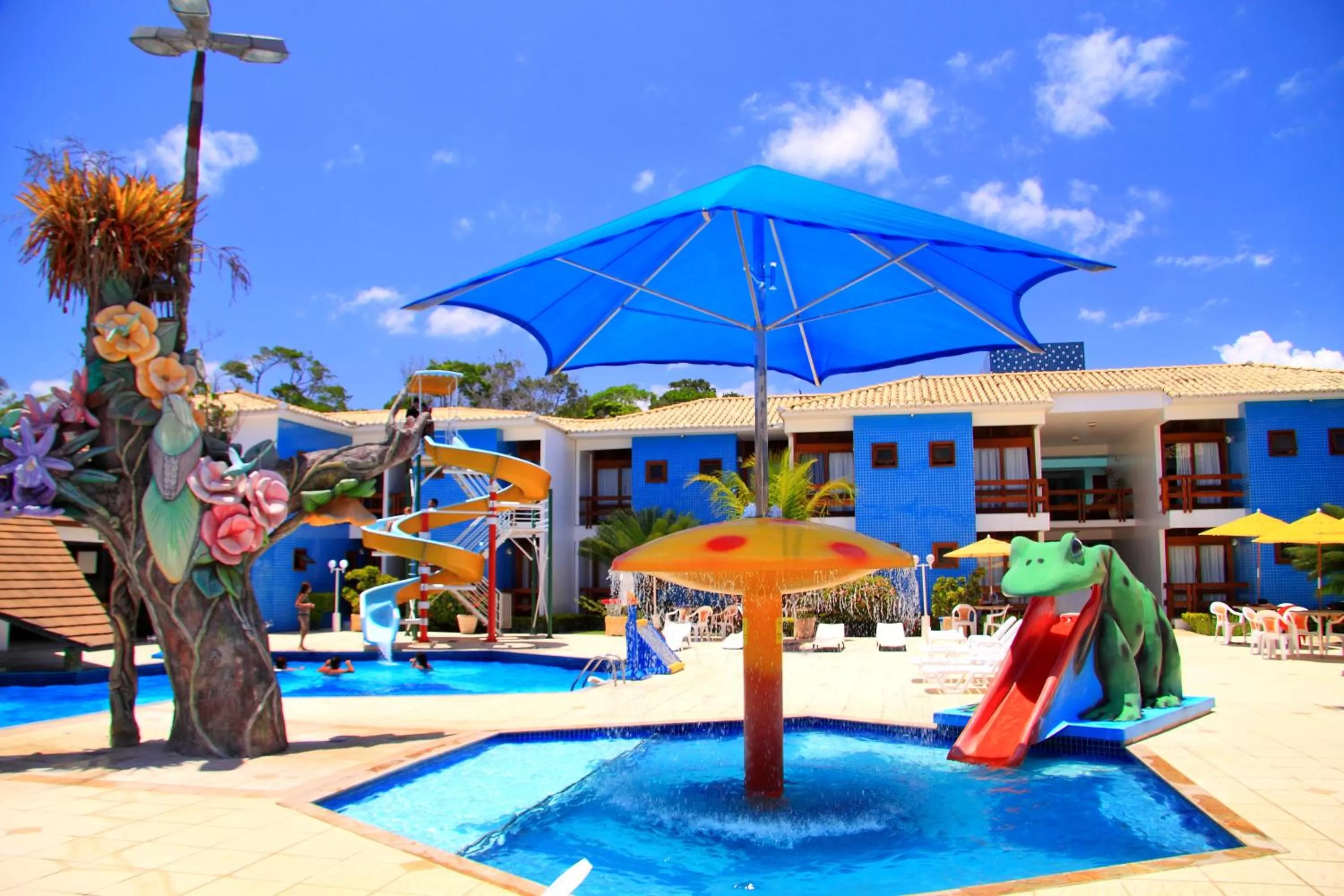 Swimming pool in Brisa da Praia Park Hotel