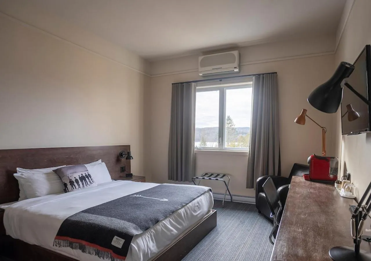 Bed in Hotel Mont-Tremblant