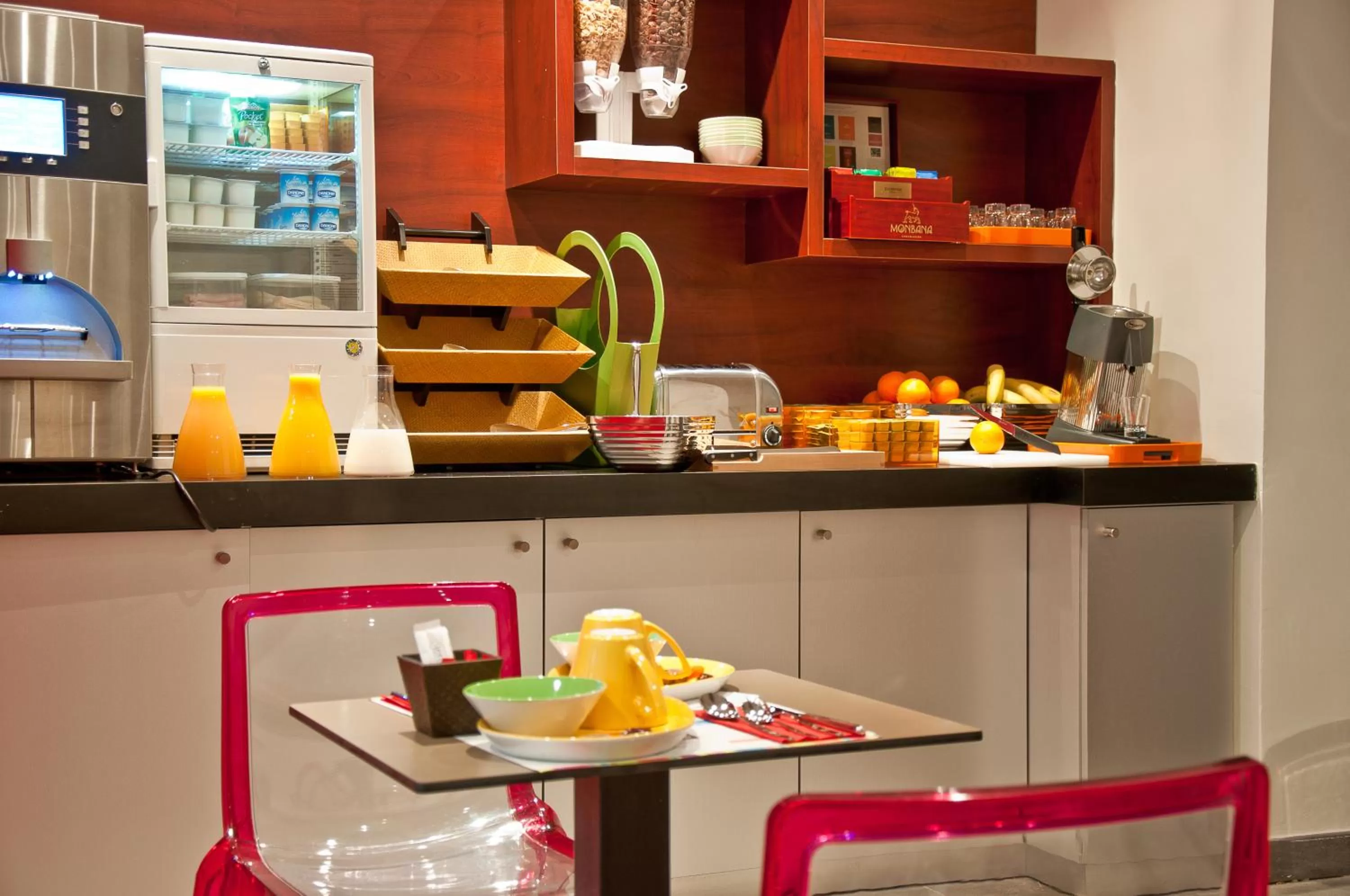 Food in Ibis Styles Paris Pigalle Montmartre