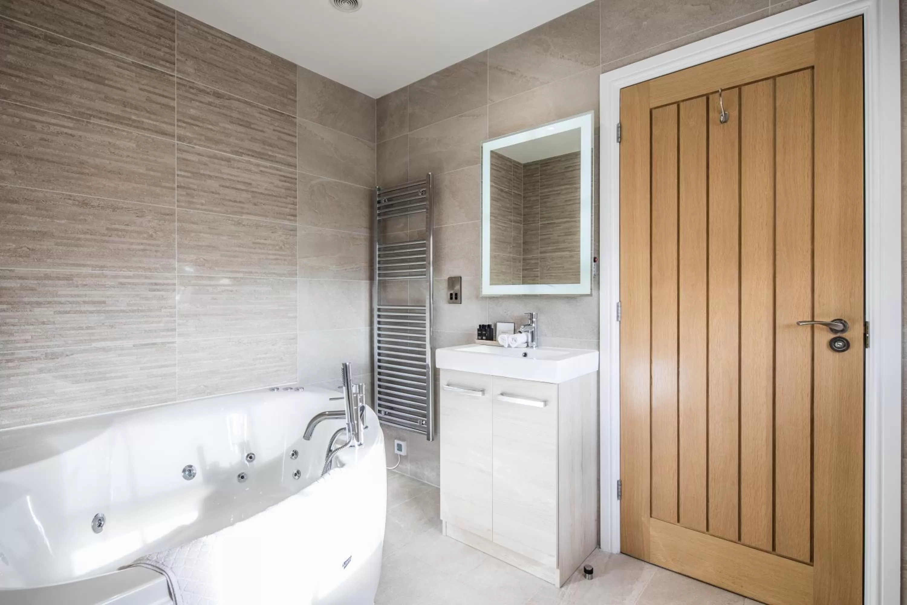 Hot Tub in The H Boutique Hotel