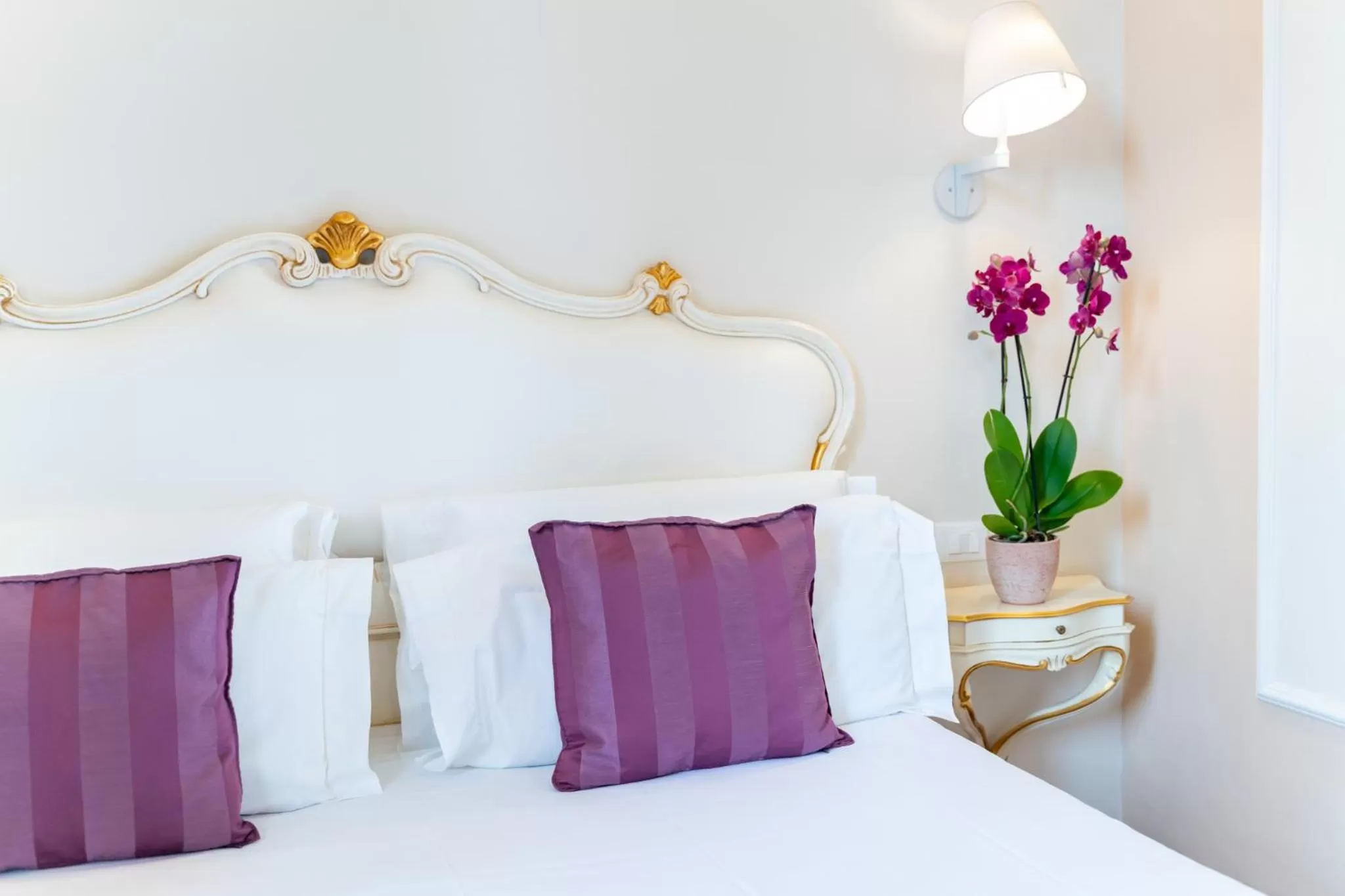 Bed in Art Hotel Villa Agape - Place of Charme