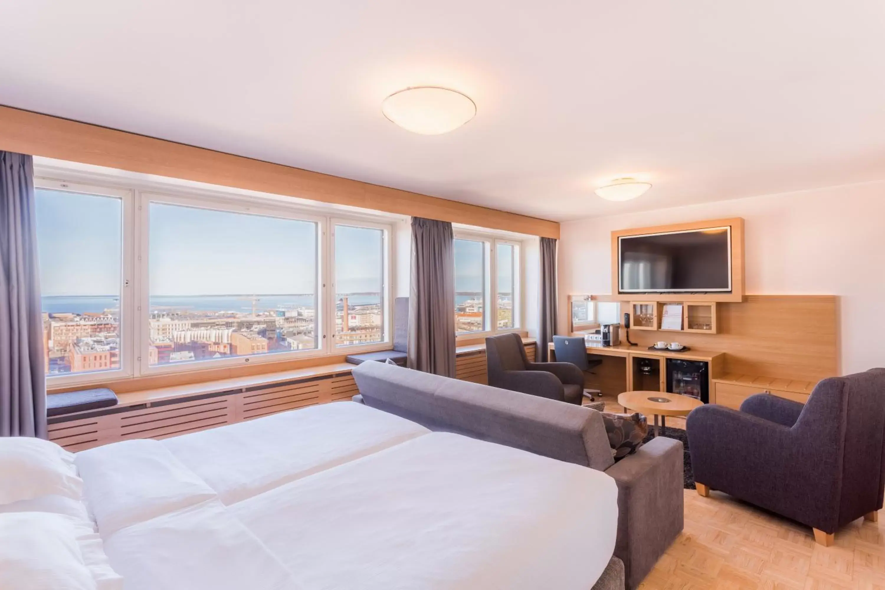 Junior Suite in Original Sokos Hotel Viru Junior Suite in Original Sokos Hotel Viru