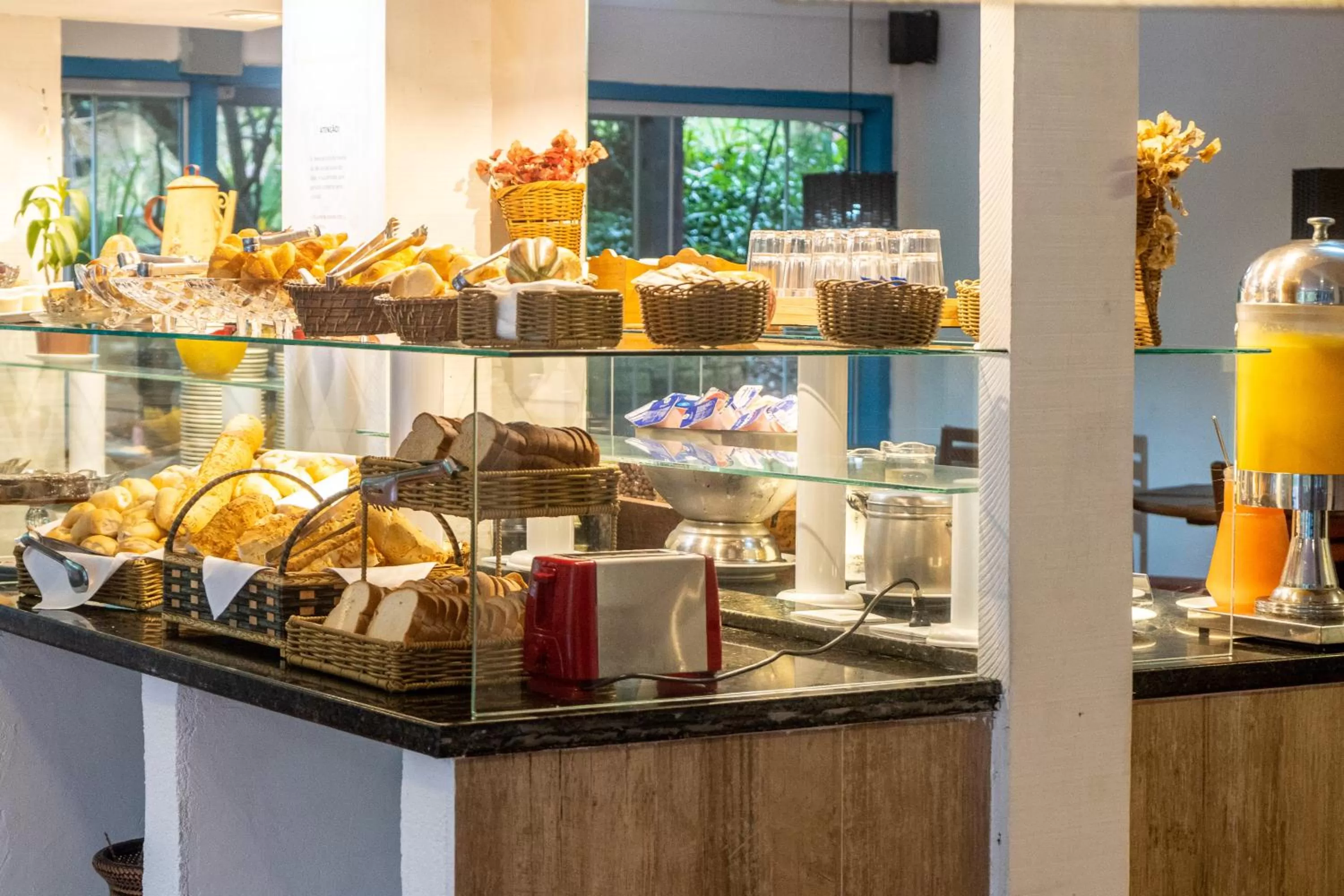 Breakfast in Hotel Miratlantico Búzios