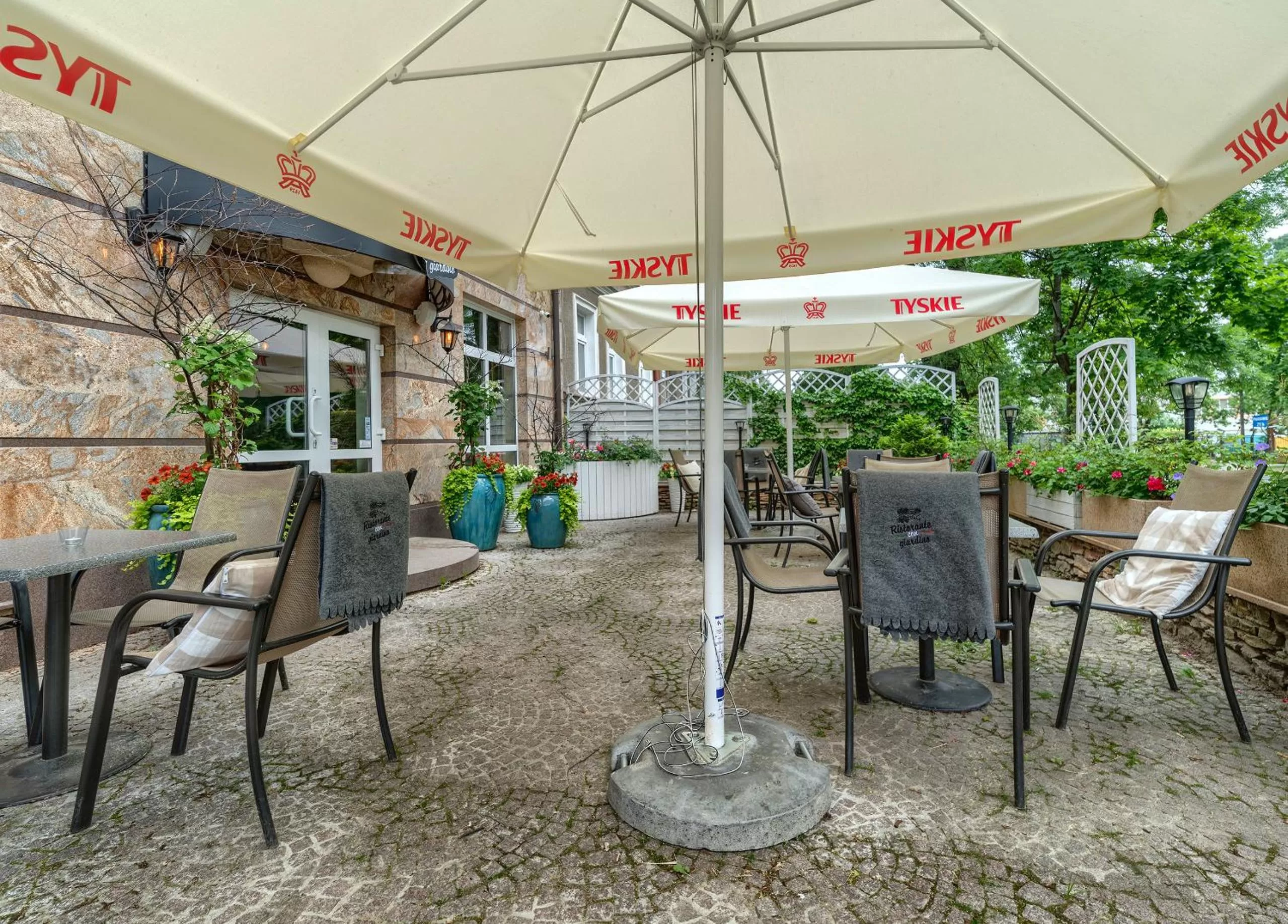 Facade/entrance in Villa Palladium