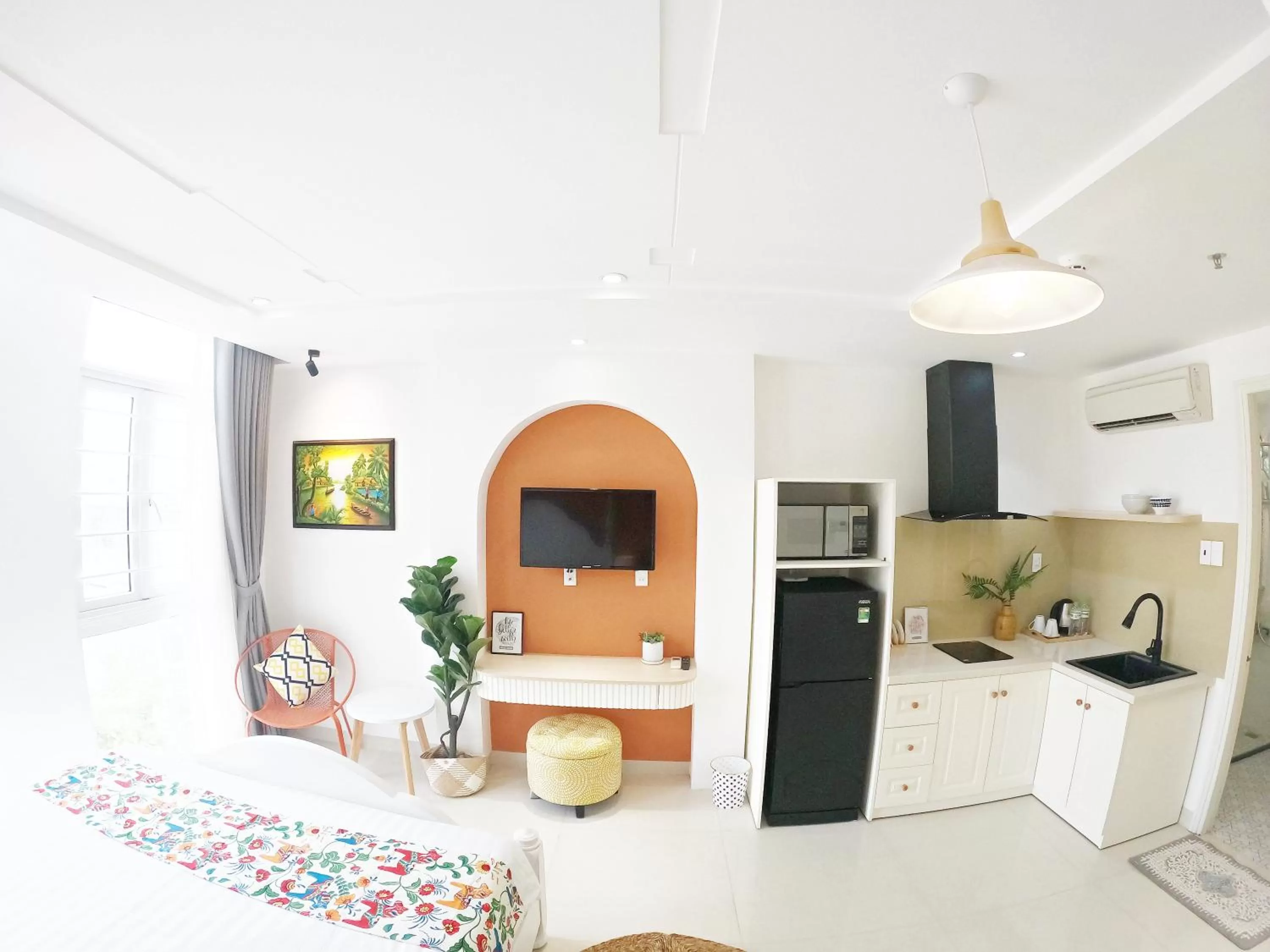 Communal kitchen in Dinh Phat Hotel