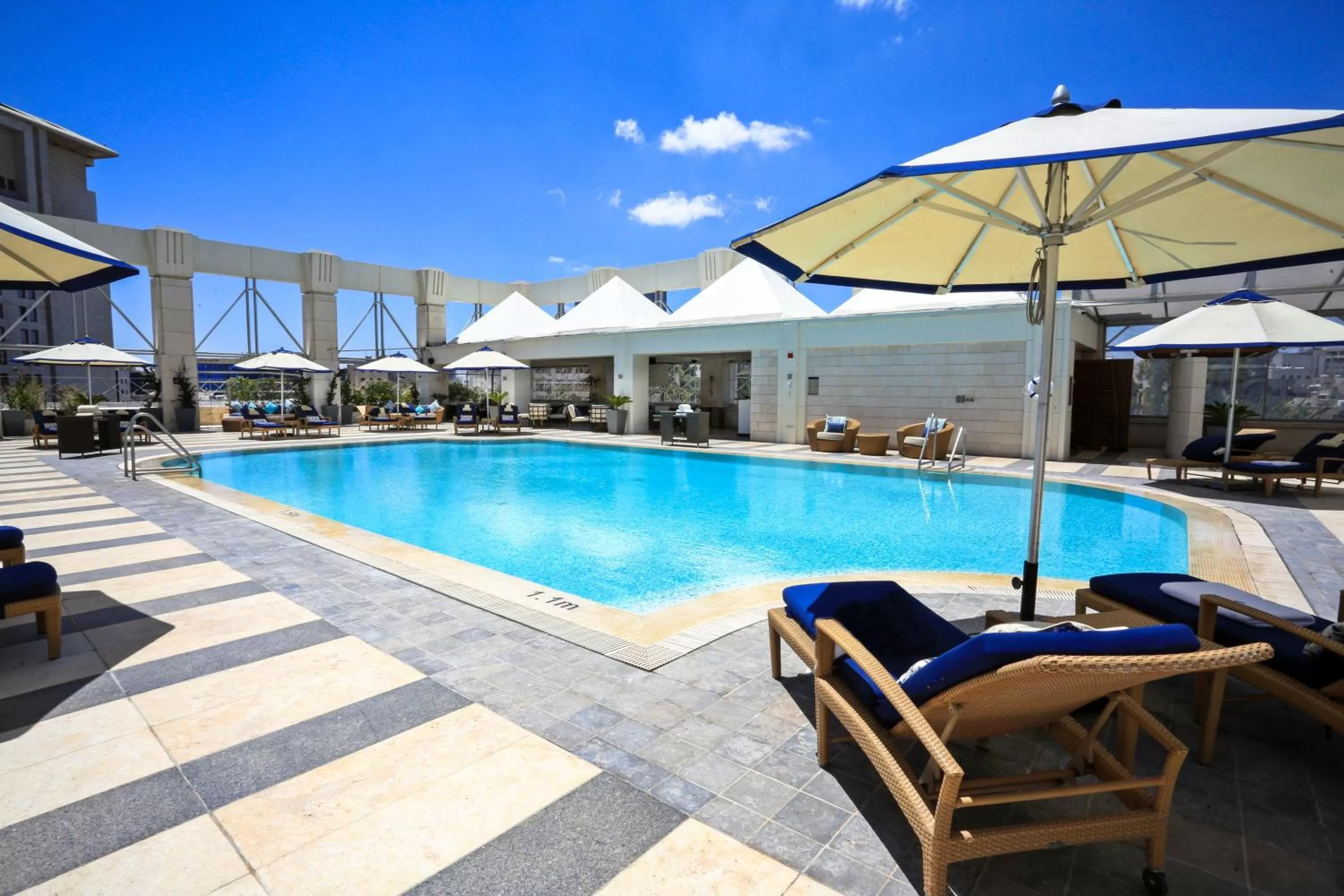 Deluxe Twin Room in Four Seasons Hotel Amman