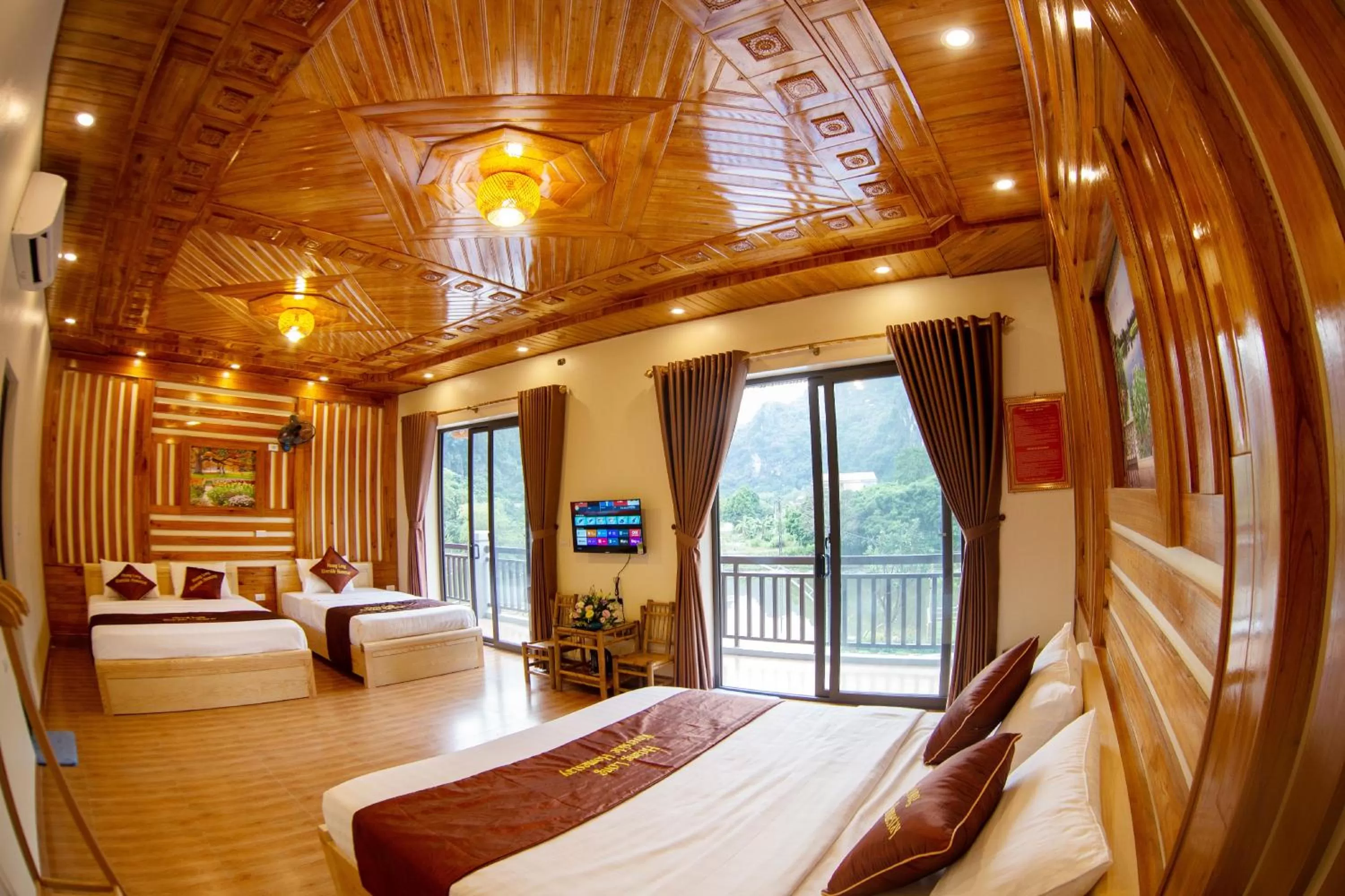 HoangLong Riverside Homestay