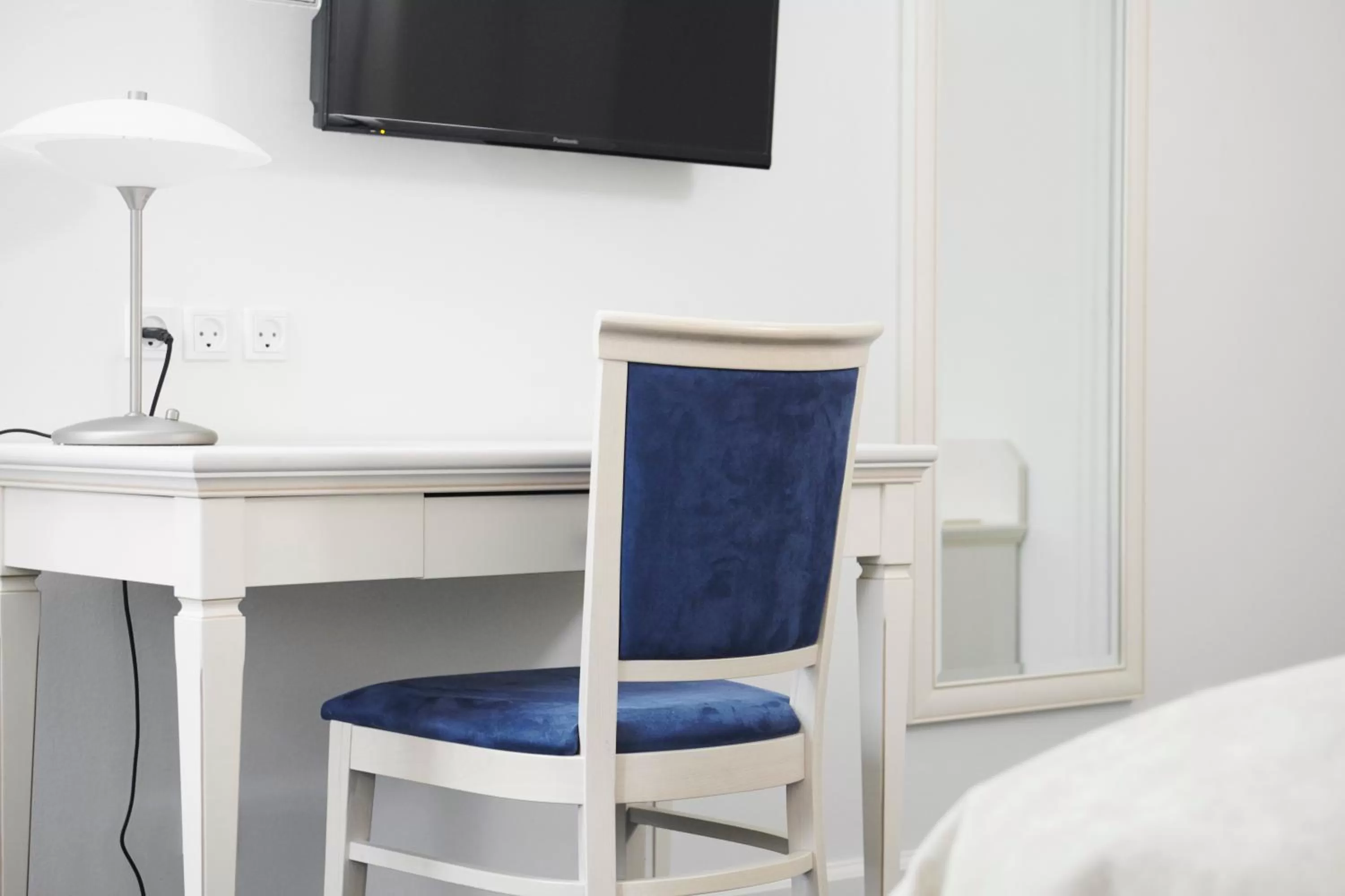 TV and multimedia, Bed in Tornøes Hotel