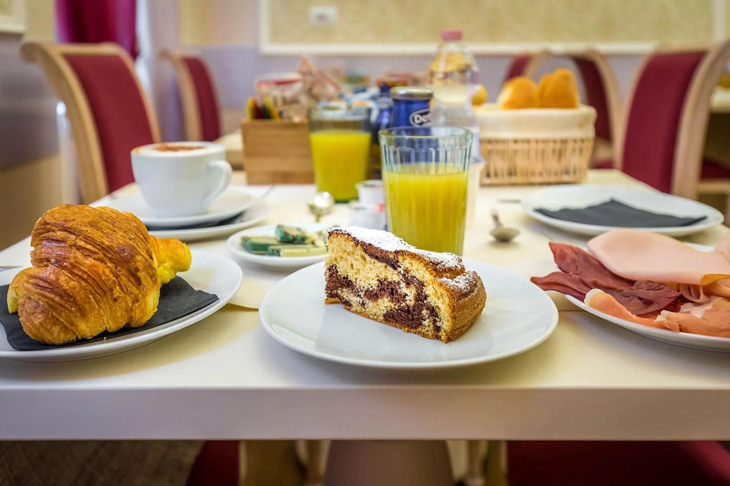 Breakfast in B&B La Terrazza Sul Duomo