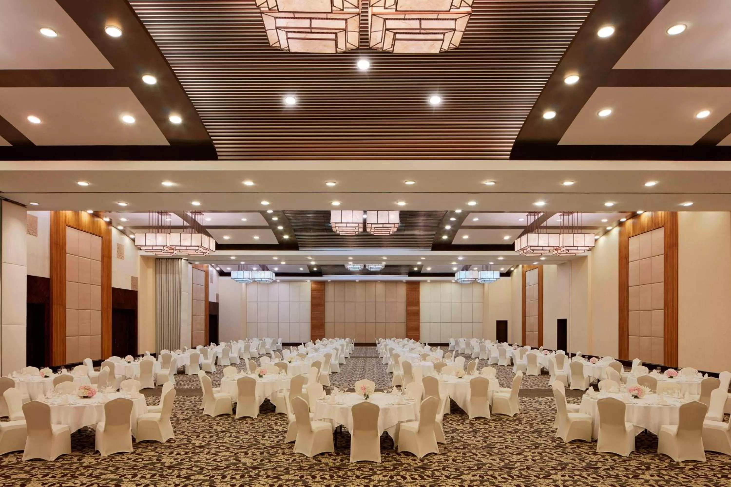 Banquet/Function facilities in Sheraton Sanya Yalong Bay Resort