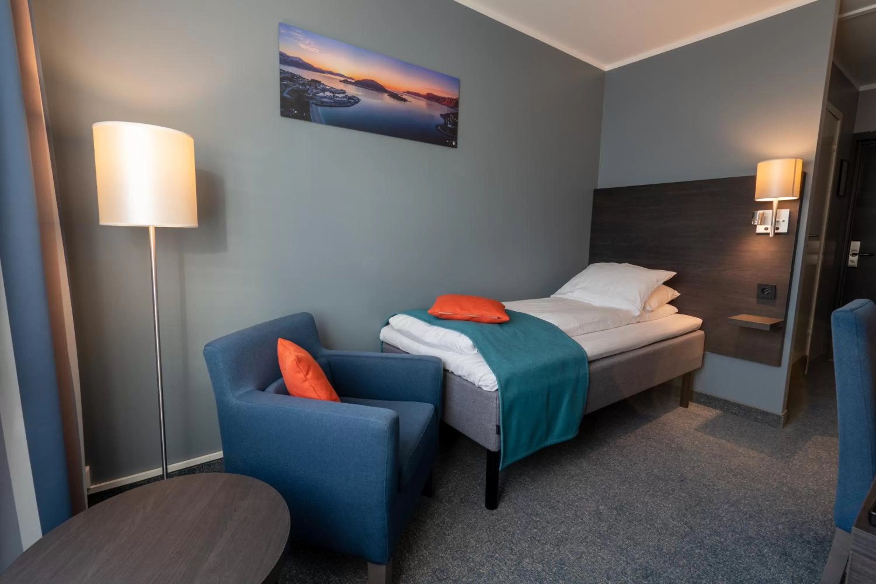 Bed in Thon Partner Hotel Måløy