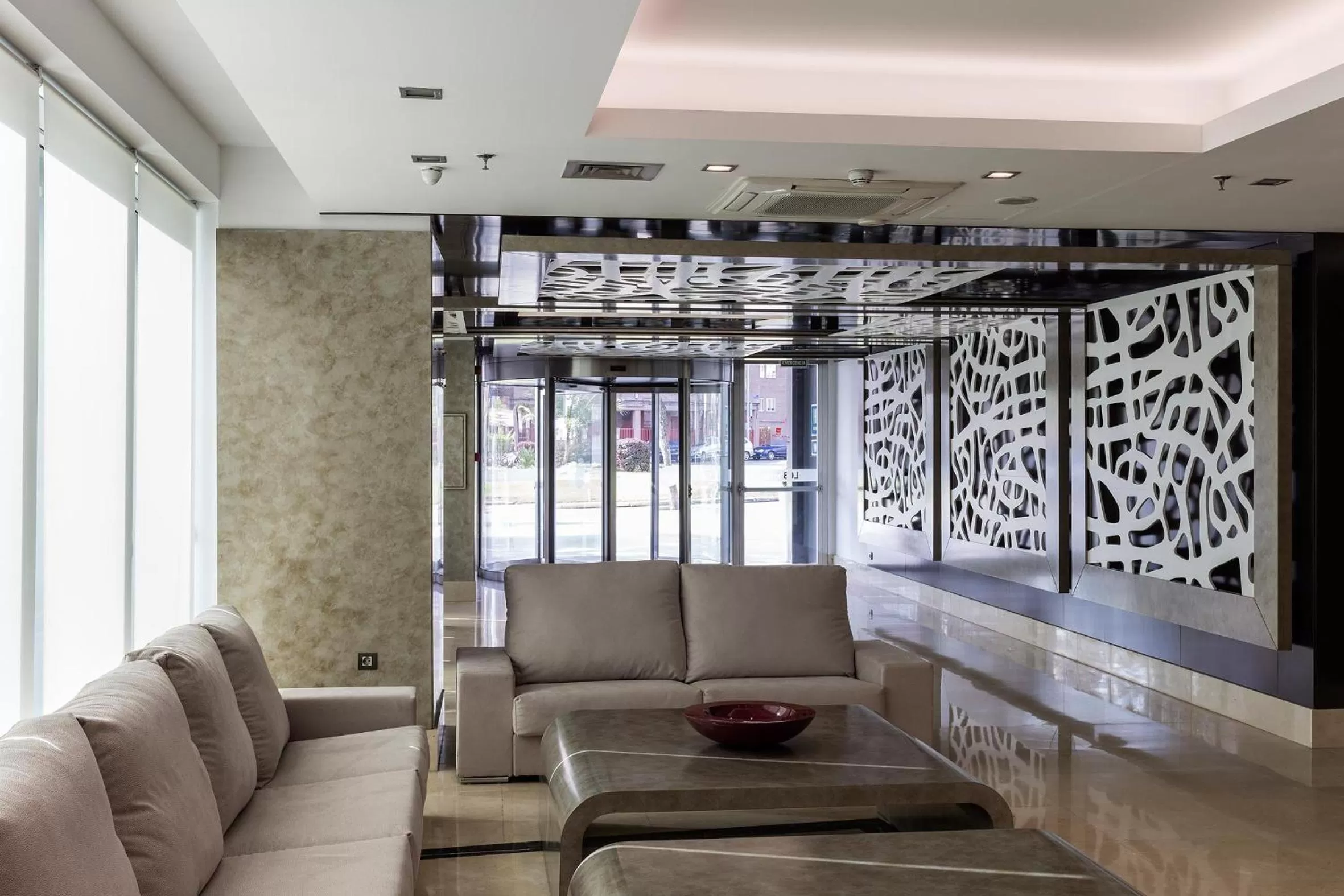 Lobby or reception in LCB Hotel Fuenlabrada