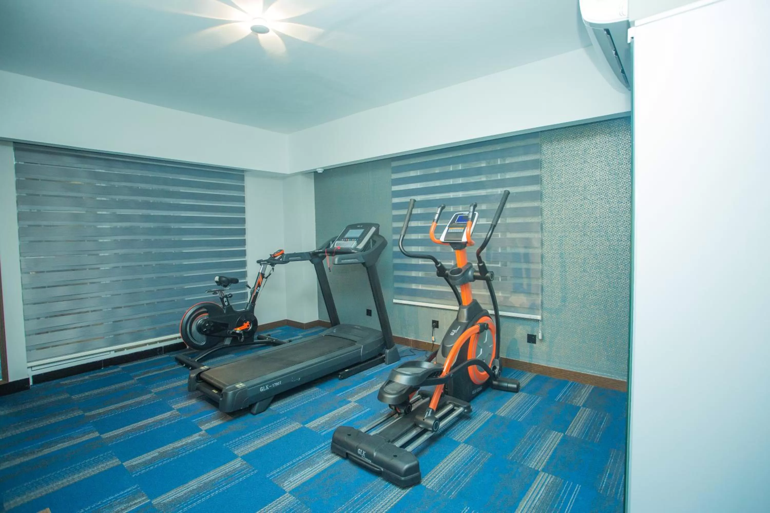 Fitness centre/facilities in Hotel Omni Residency Dhaka