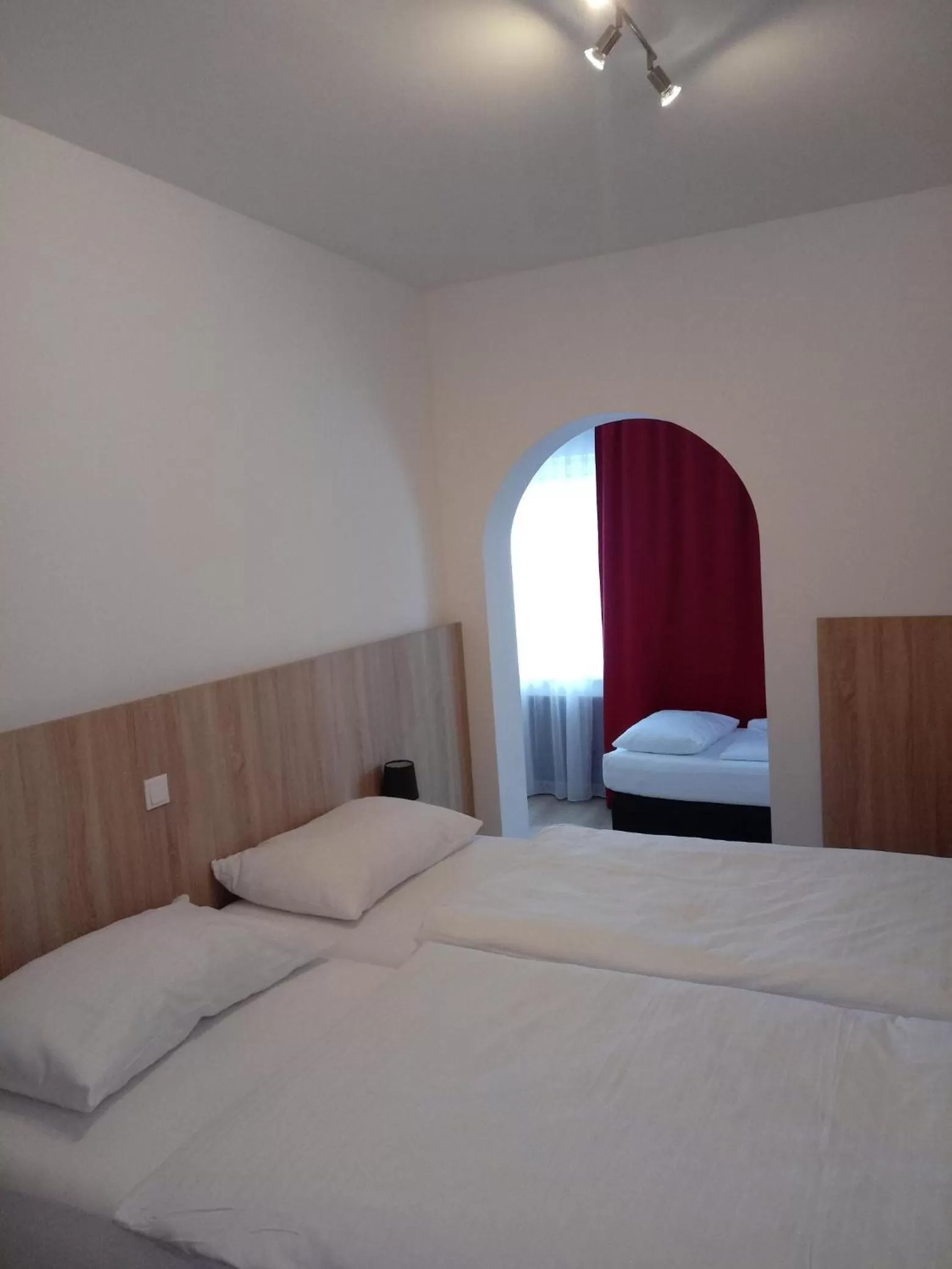 Photo of the whole room, Bed in Hotel Restaurant Schwartz