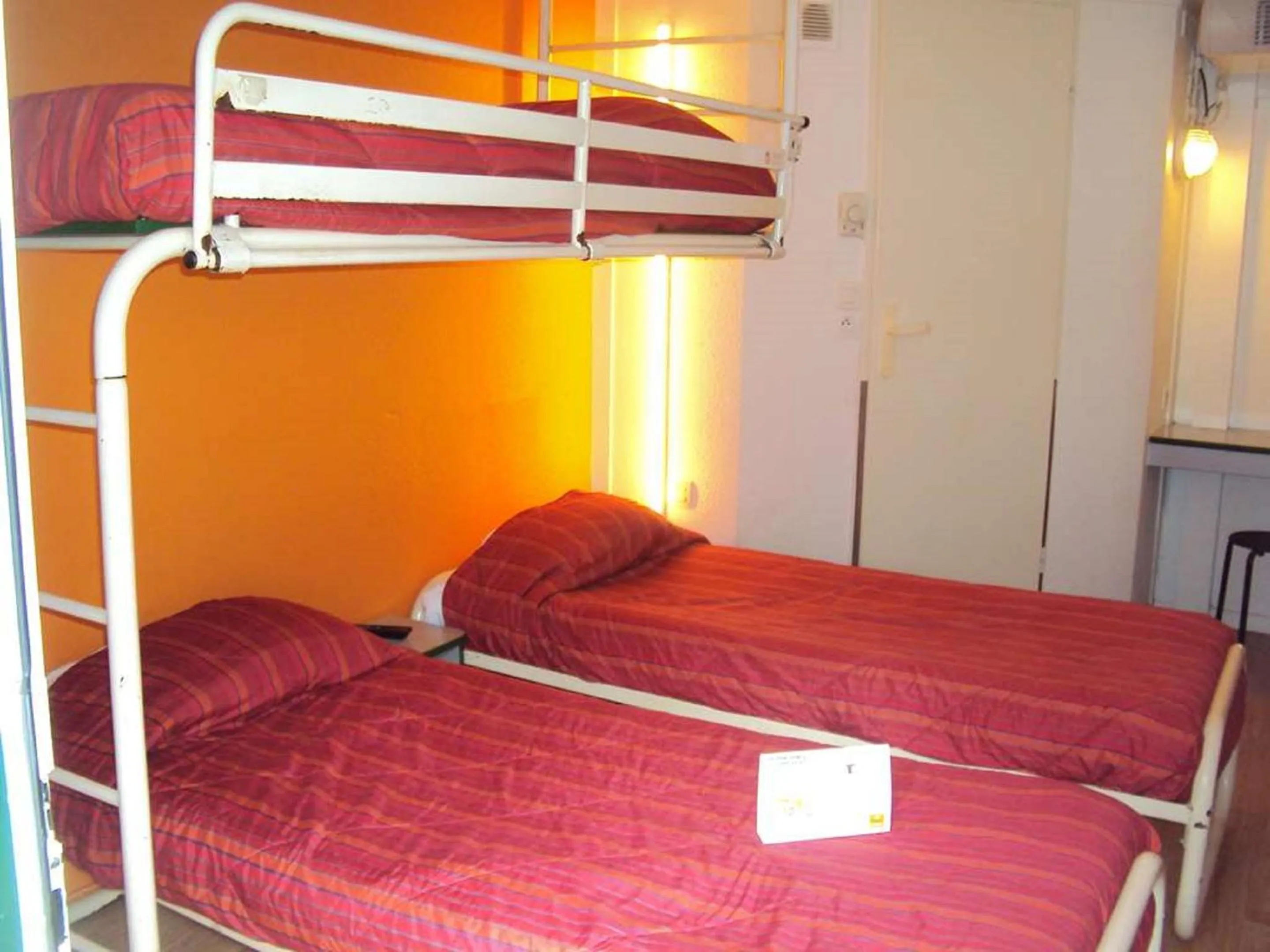 bunk bed, Bed in Premiere Classe St Etienne Nord Villars