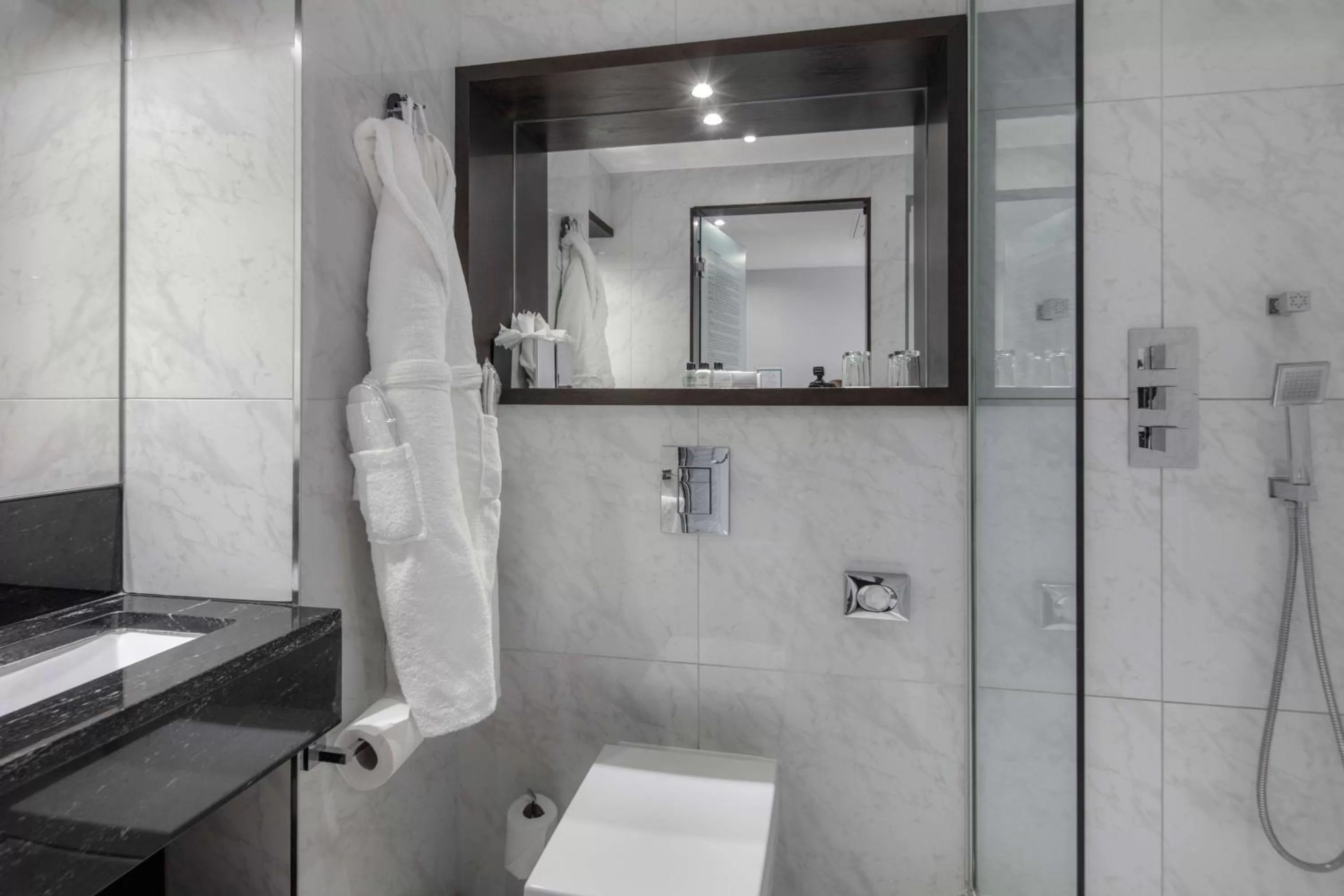 Bathroom in Doubletree By Hilton London - Greenwich