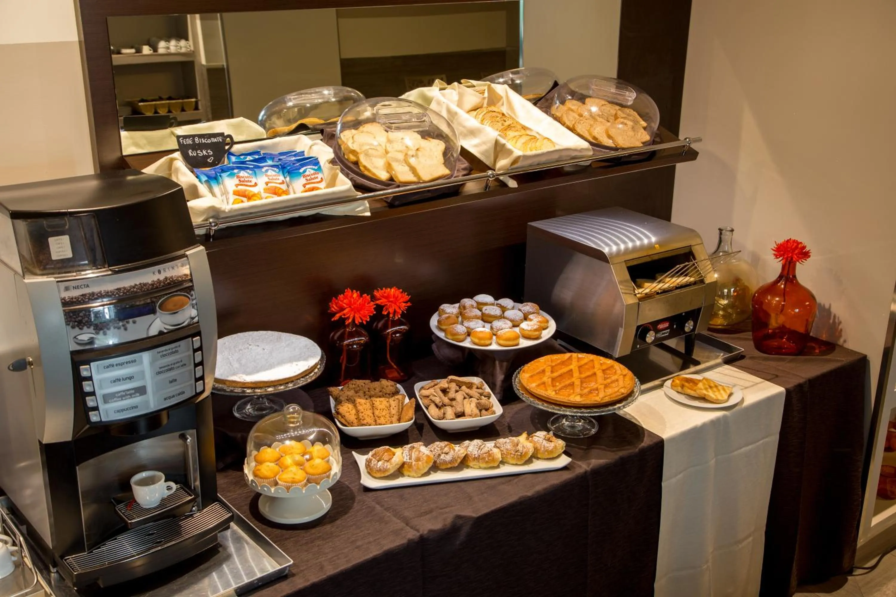 Food in Hotel Domidea