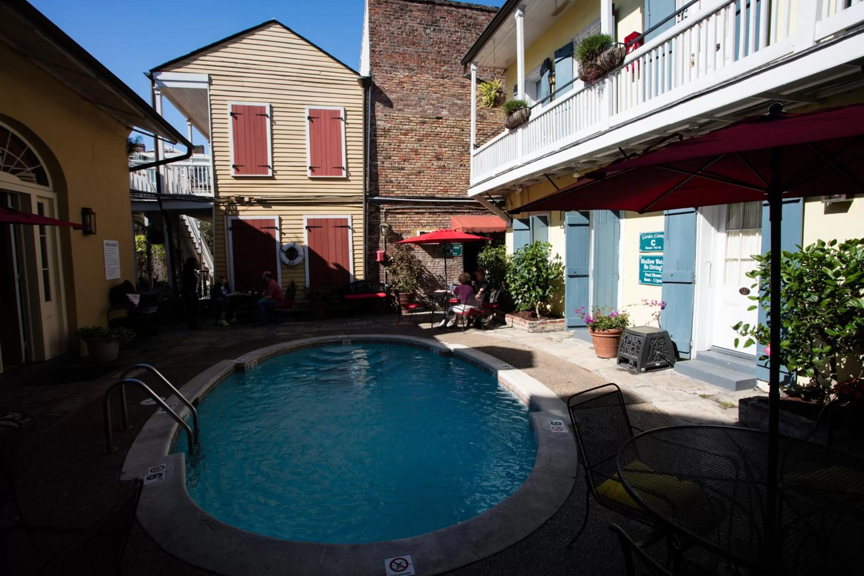 Swimming pool in Hotel St. Pierre French Quarter