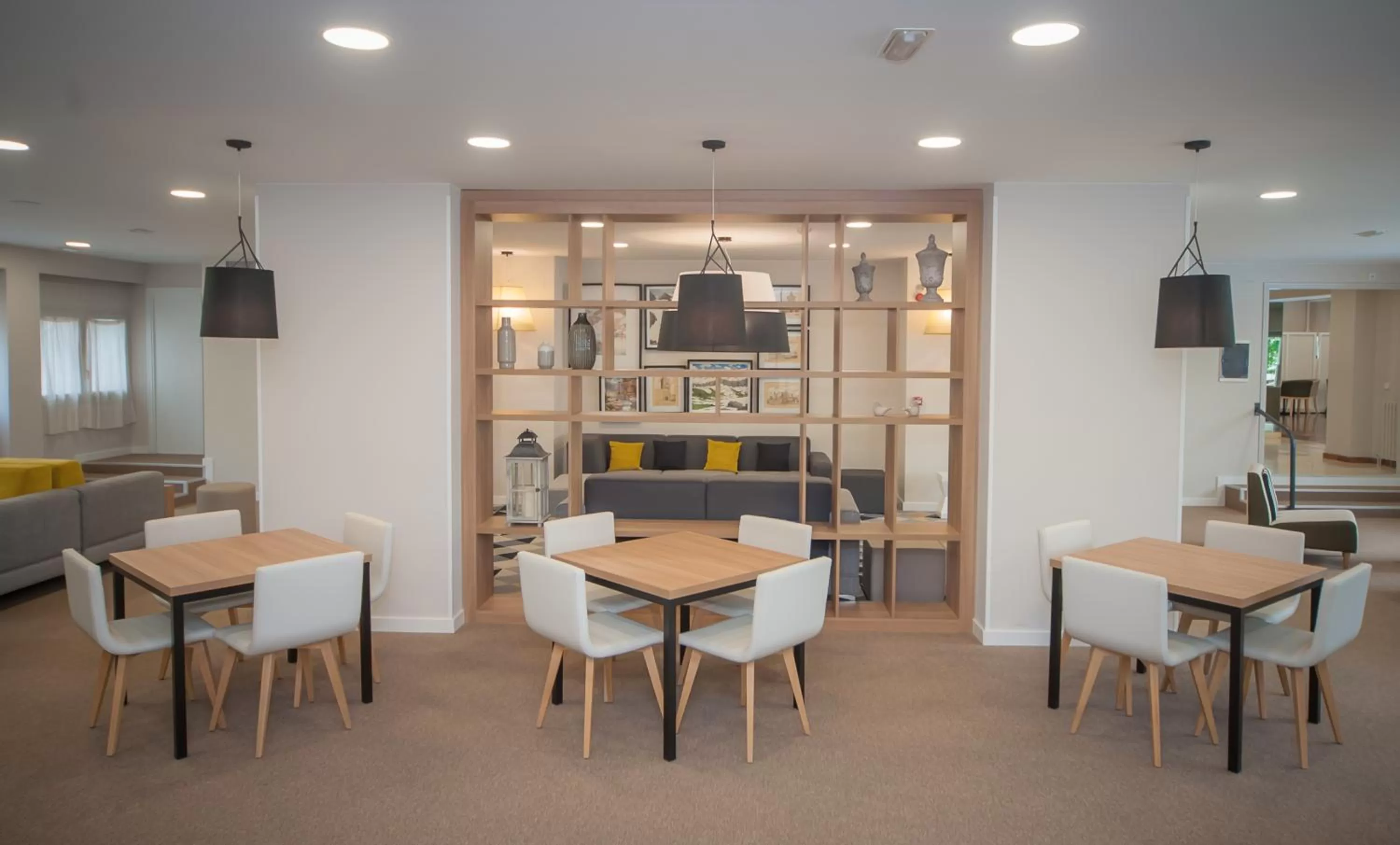 Communal lounge/ TV room in Gran Hotel de Jaca