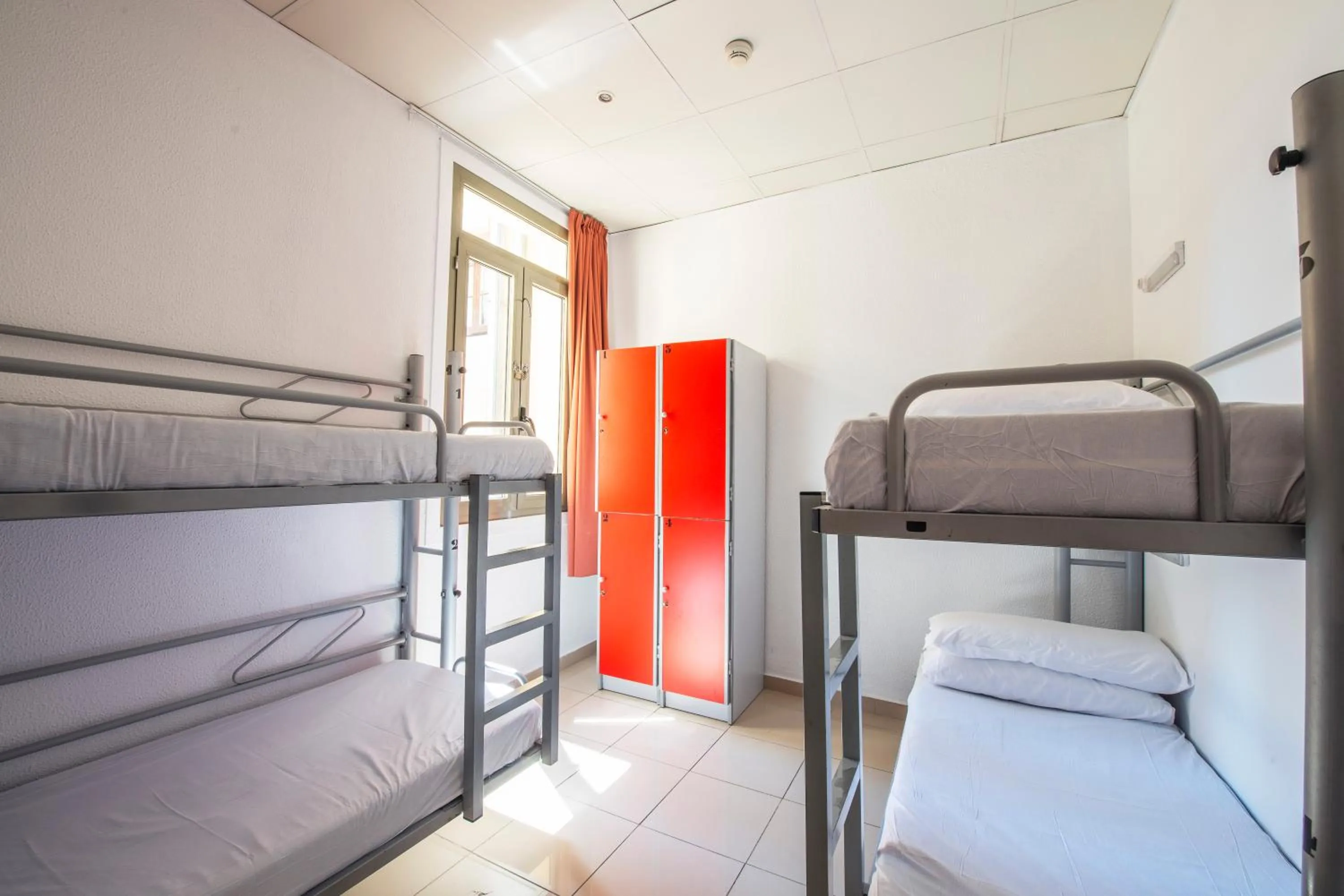 bunk bed, Bed in Safestay Barcelona Passeig de Gràcia