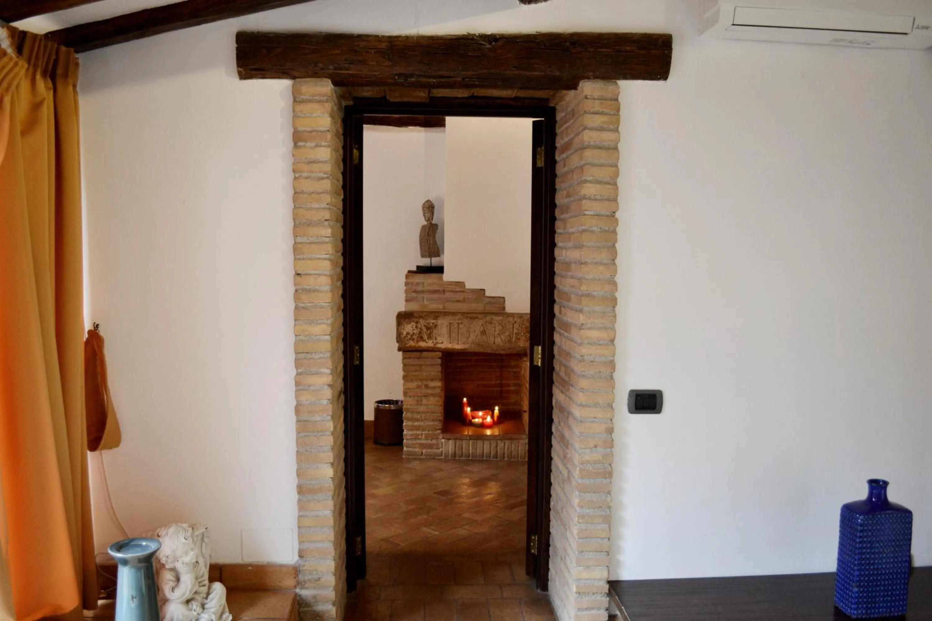 Decorative detail in Luxury Trastevere