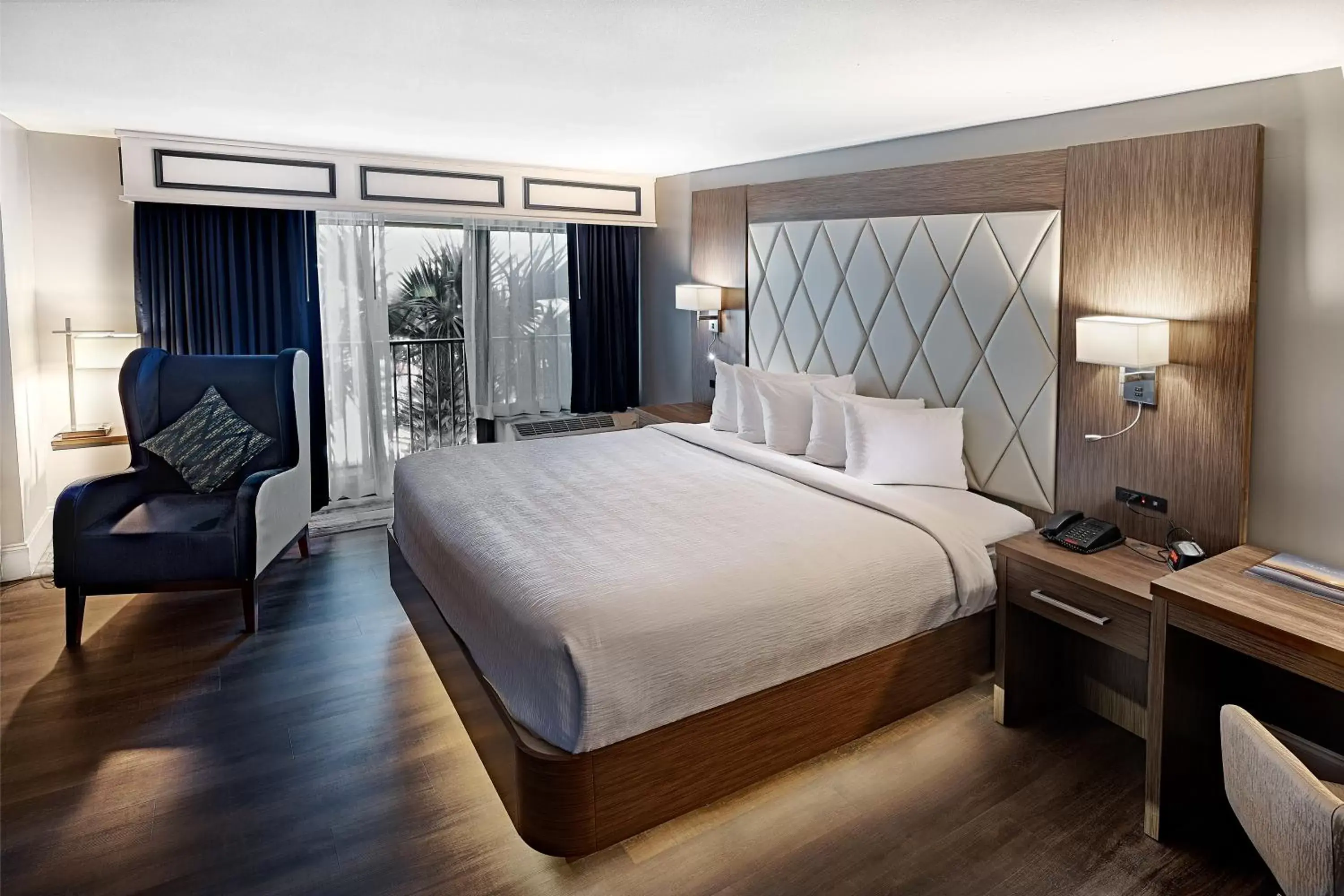 King Room - Non-Smoking in DoubleTree by Hilton Hilton Head Island King Room - Non-Smoking in DoubleTree by Hilton Hilton Head Island