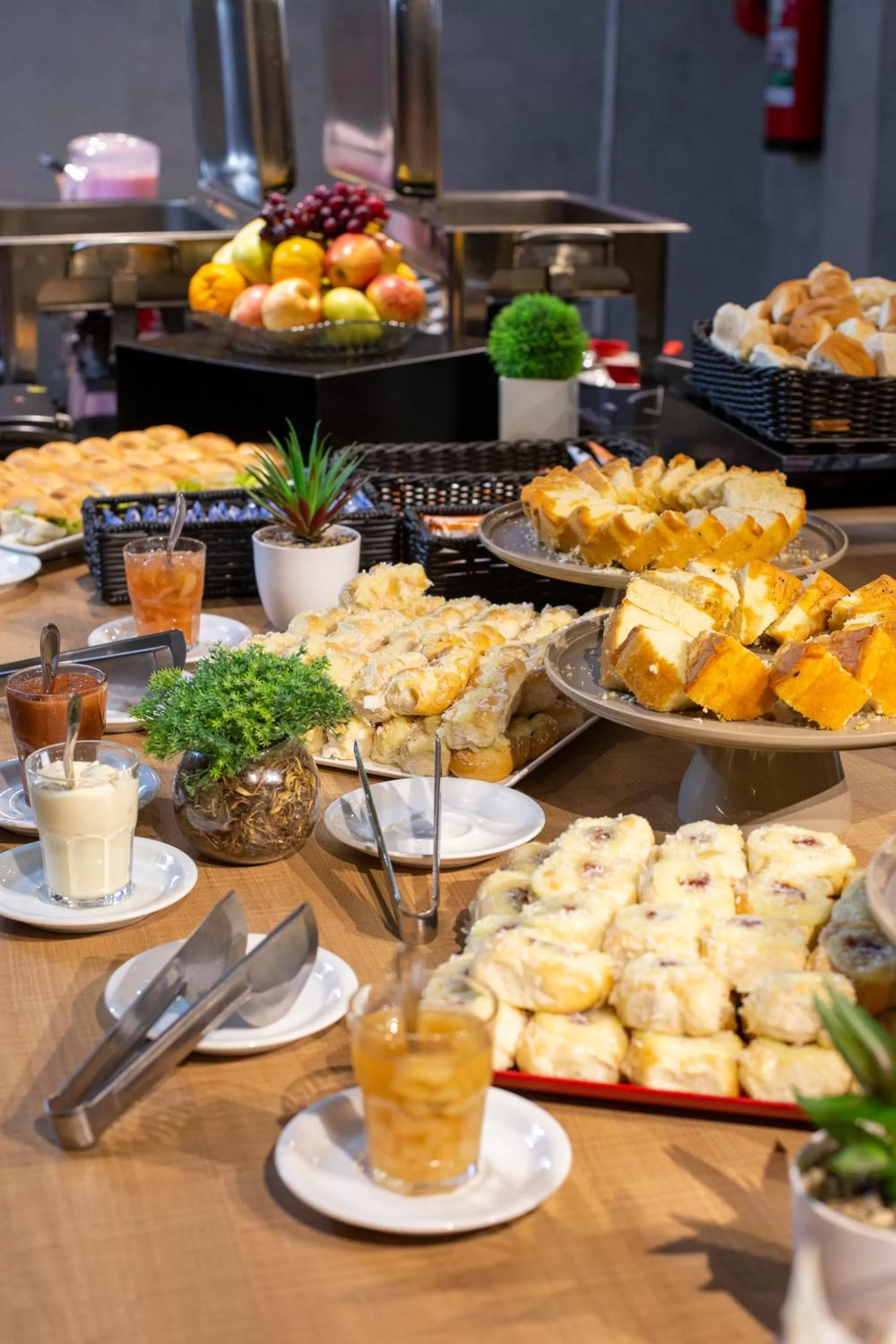 Food and drinks in ibis Cuiaba Shopping