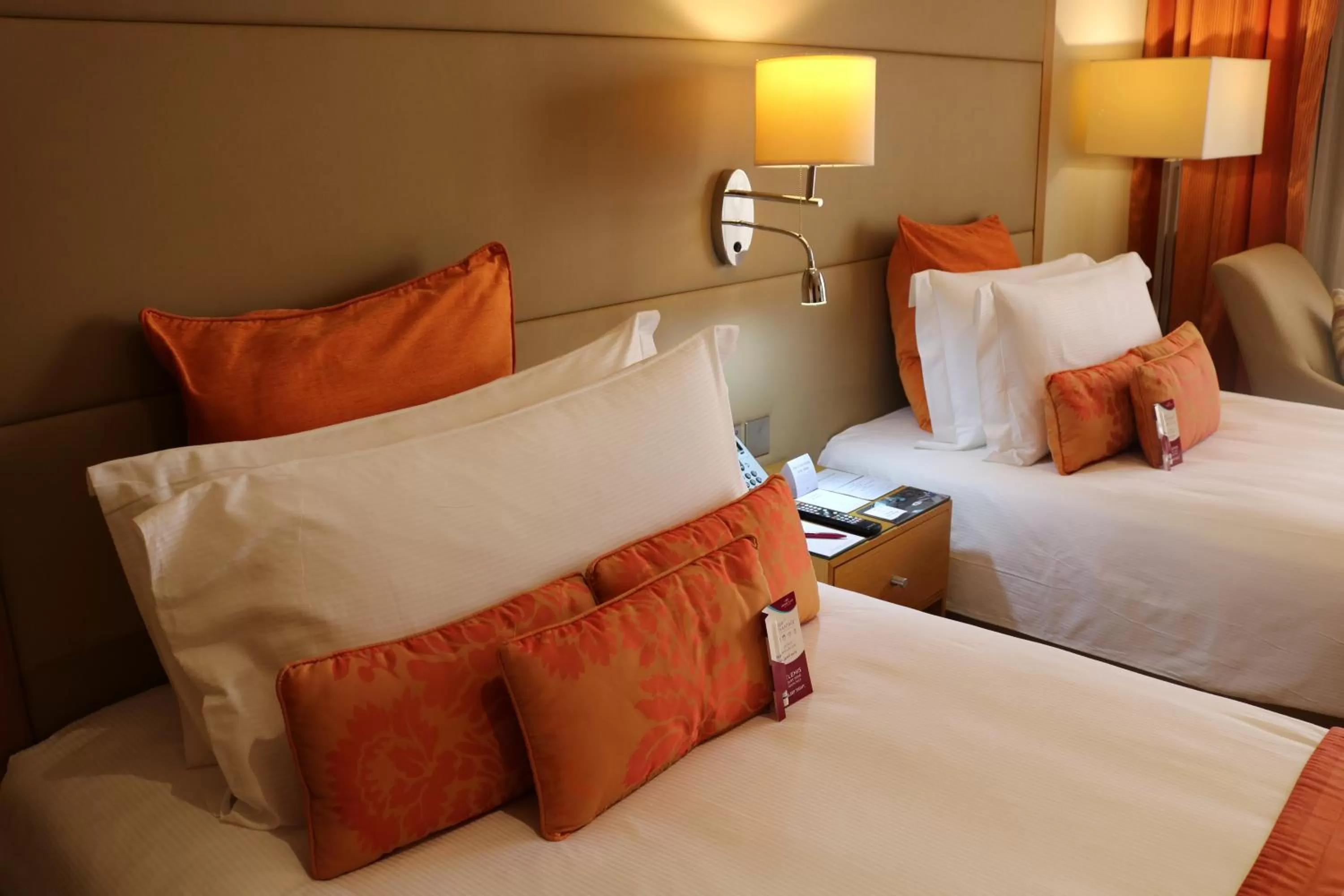 Photo of the whole room, Bed in Crowne Plaza Sohar by IHG