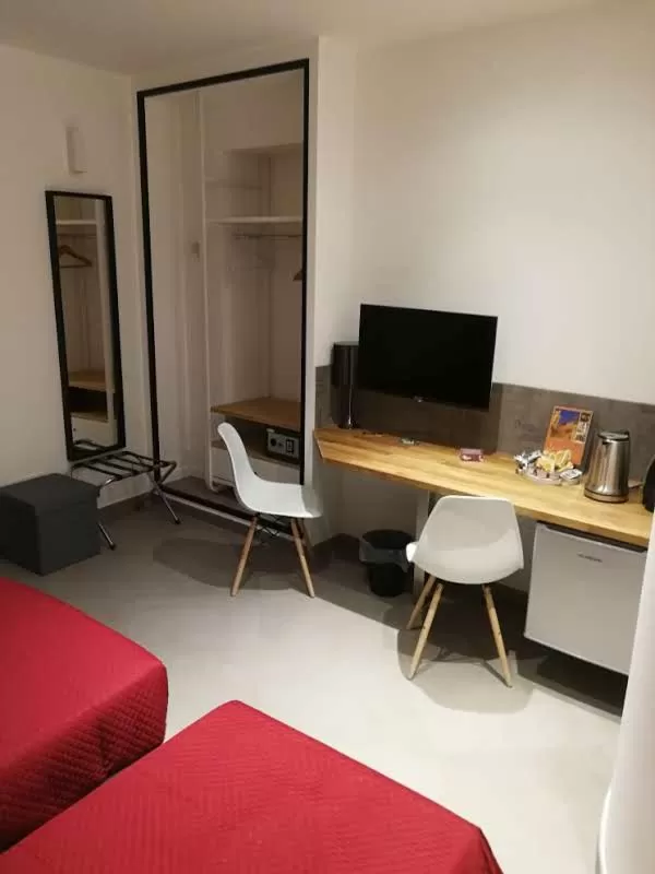 TV and multimedia, Bed in San Francesco Rooms and Apartment with Terrace in Palermo Locazione Turistica