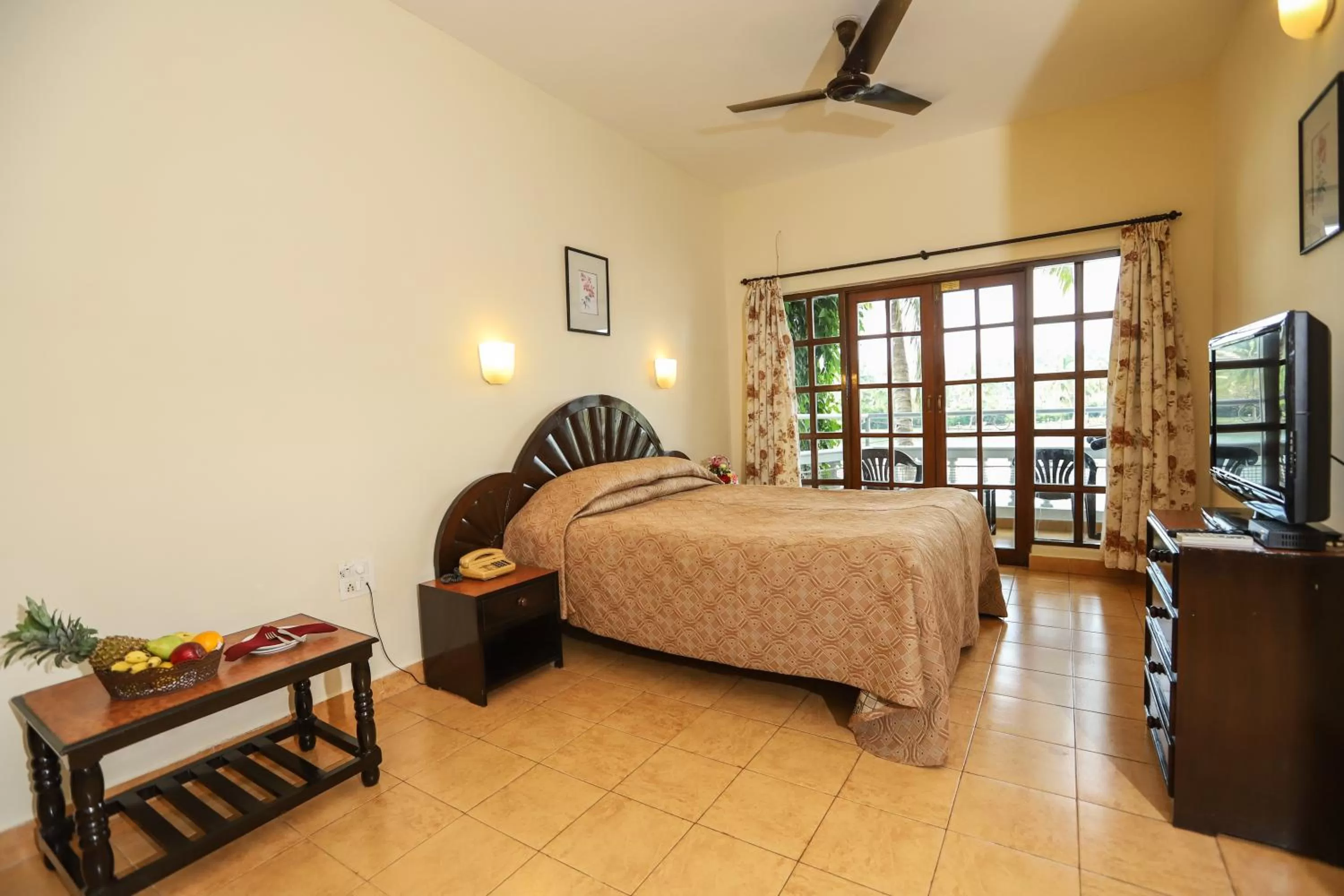 Photo of the whole room, Bed in Resorte Marinha Dourada