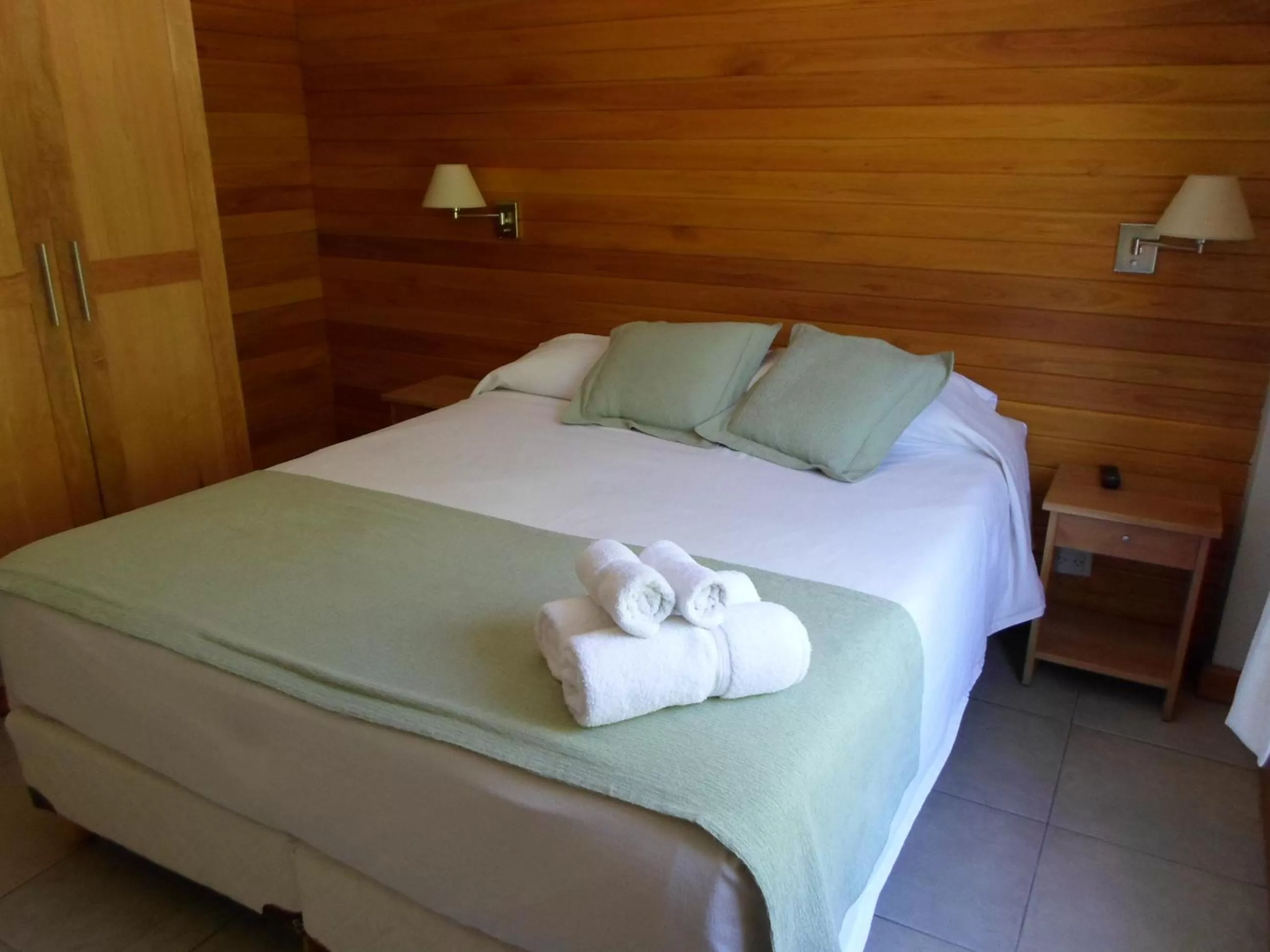 Photo of the whole room, Bed in Apart Hotel Robles del Sur