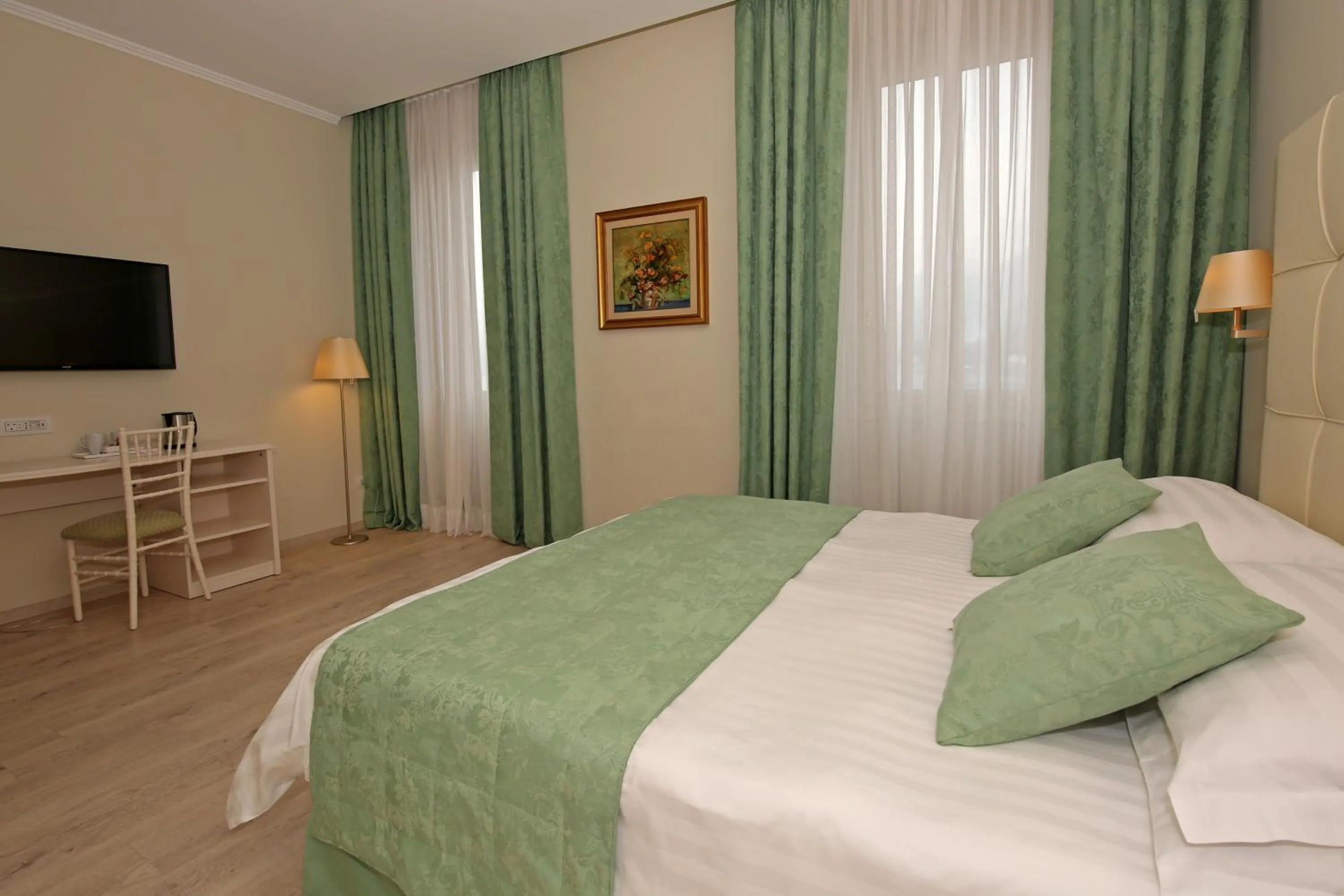 Bedroom, Bed in Hotel Du Lac & SPA