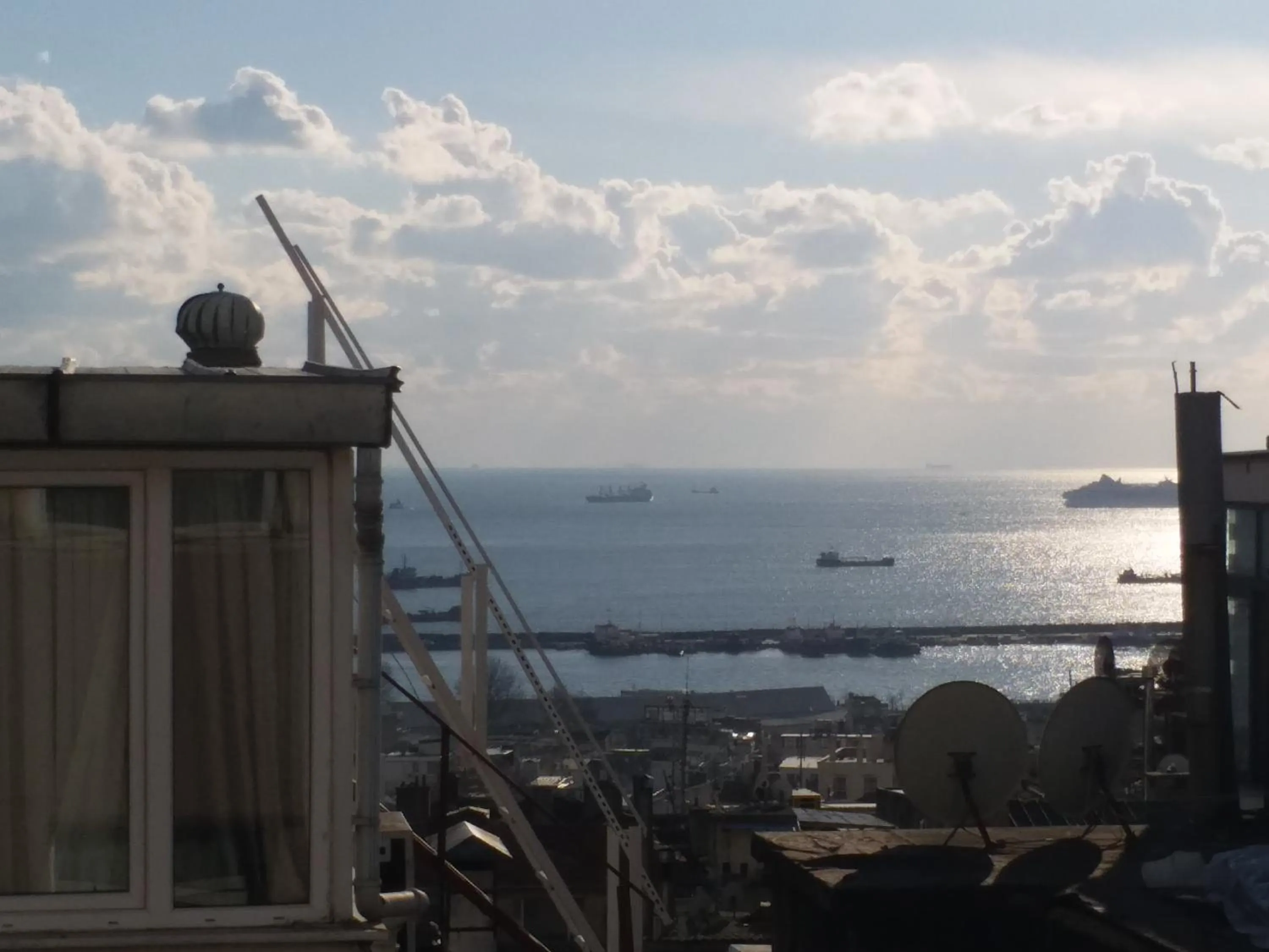 Sea view in Hotel Inter Istanbul