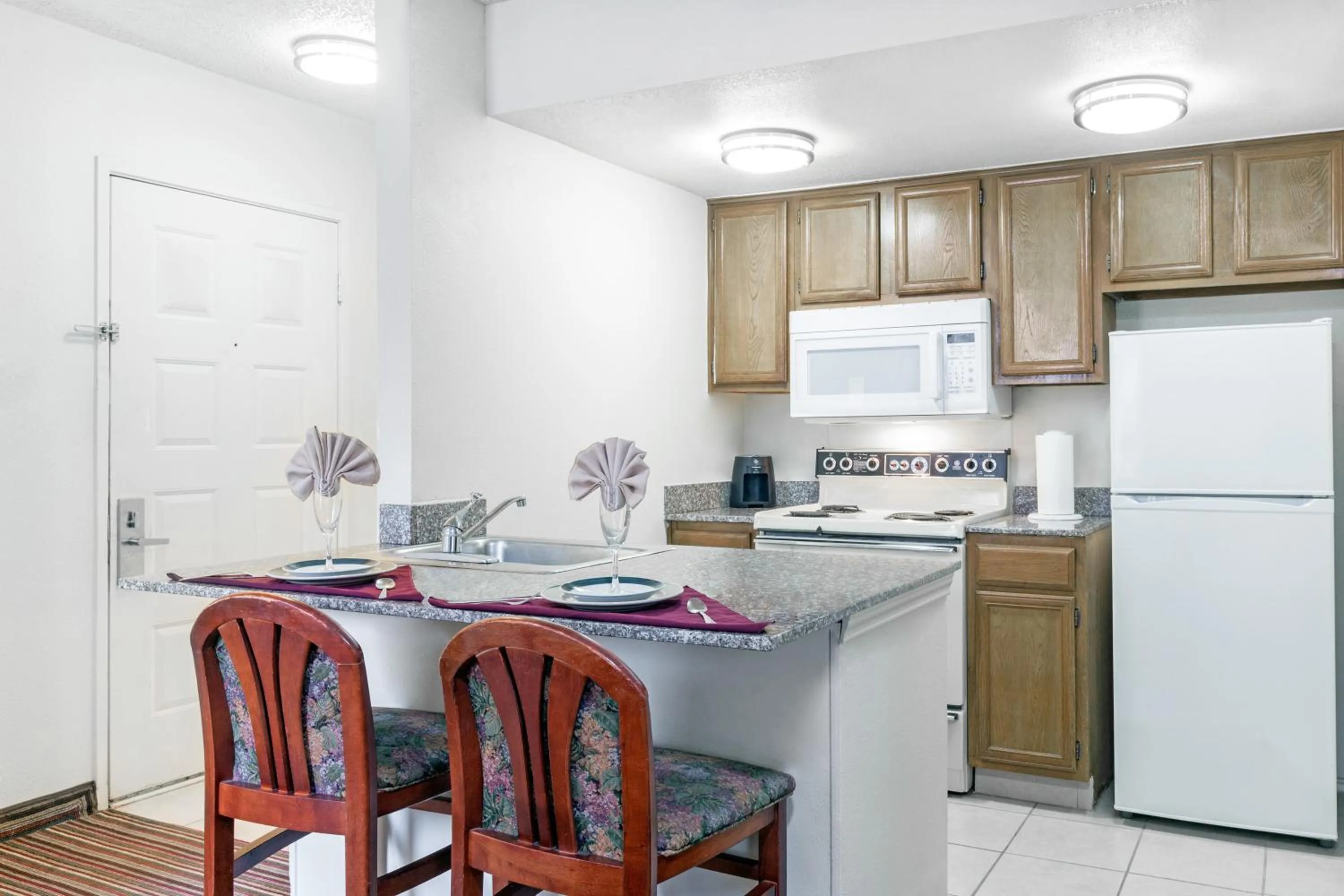 Kitchen or kitchenette in Hawthorn Extended Stay by Wyndham Richardson