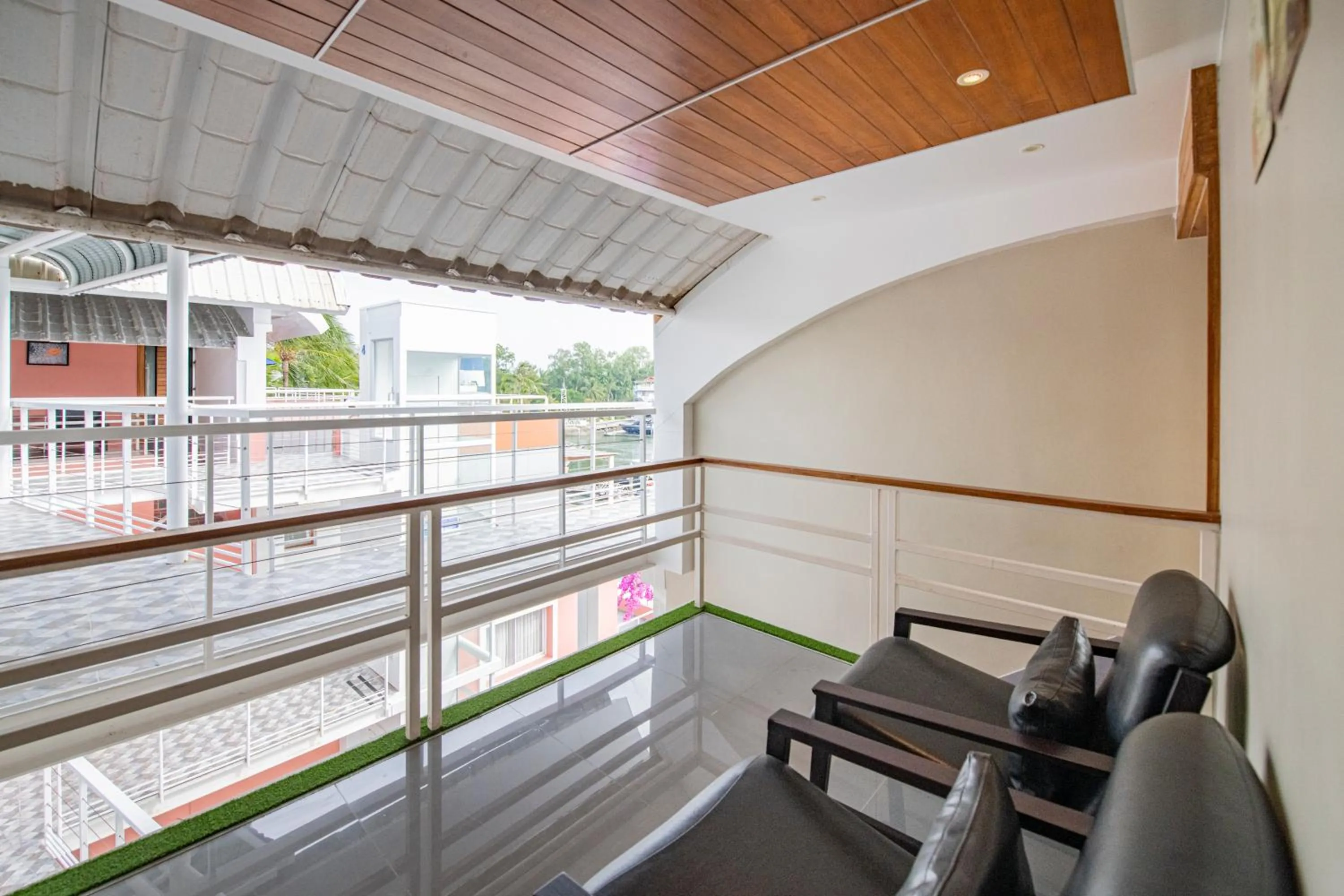 Seating area in NH Boat Lagoon Phuket Resort