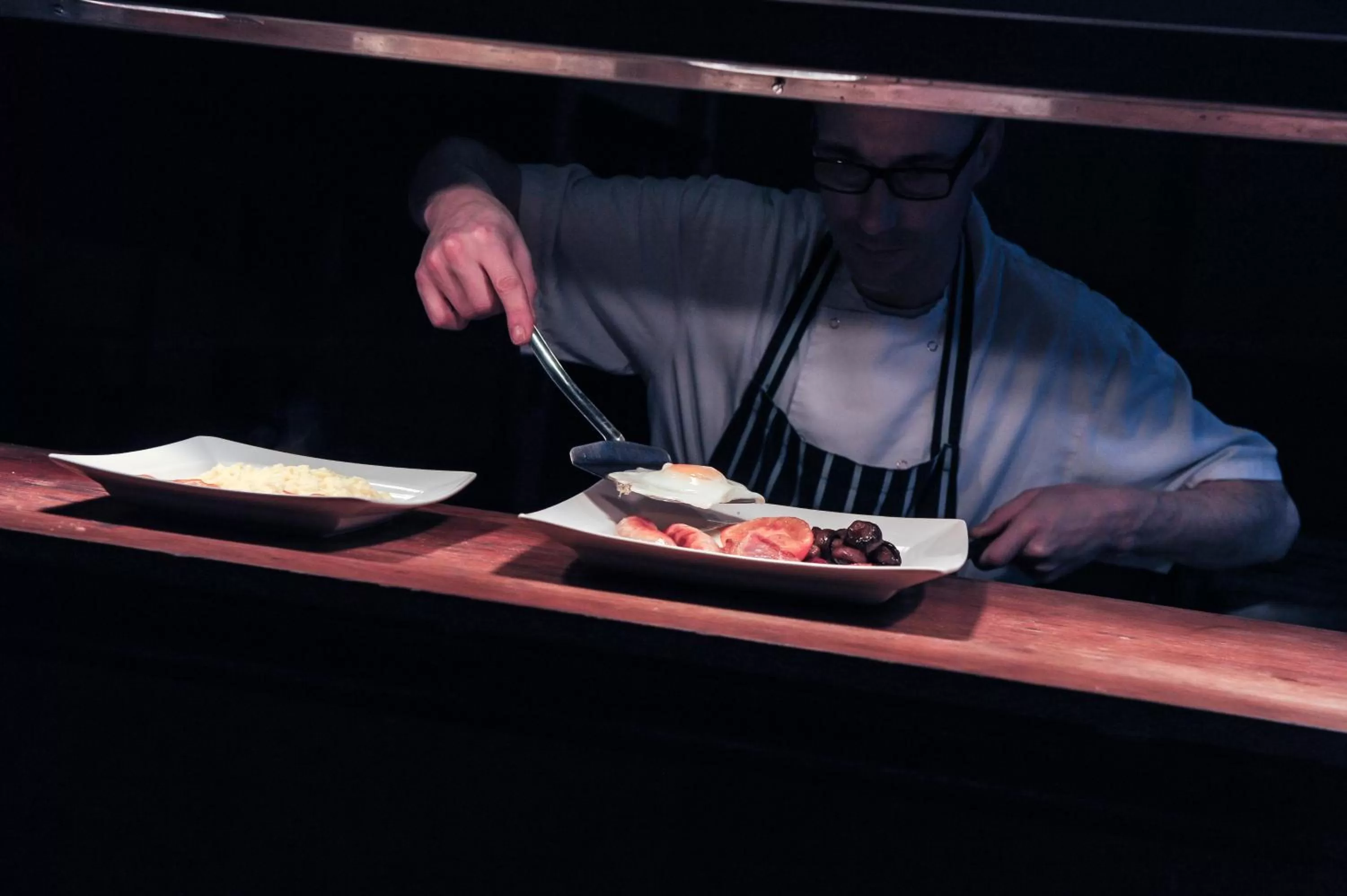 People in The Pinewood Hotel